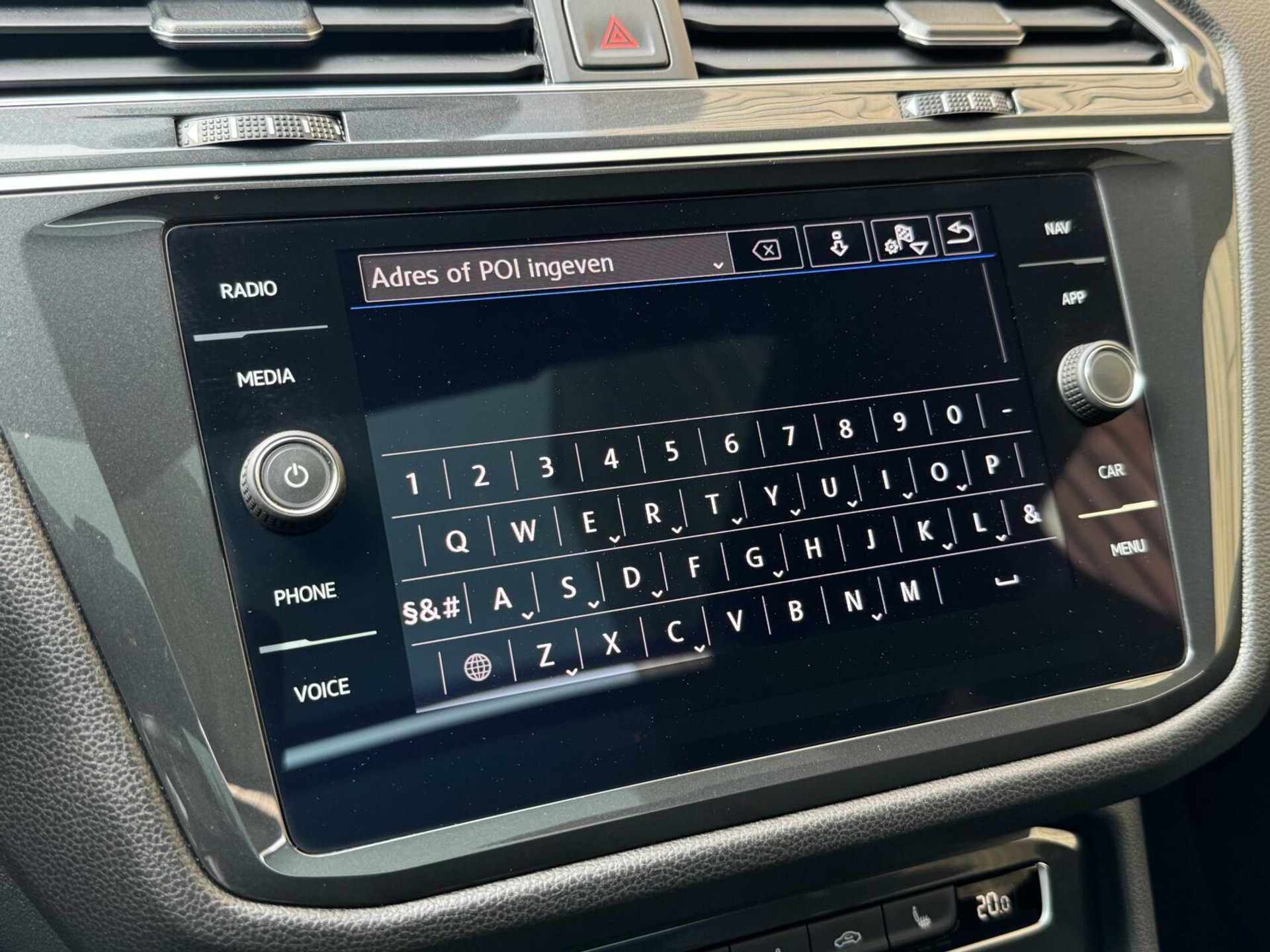 Volkswagen Tiguan Allspace 1.5 TSI R-line DSG | Panoramadak | Apple CarPlay | Navigatiesysteem | 19 inch velgen | Parkeersensoren voor en achter | Achteruitrijcamera 40045955-12.jpg | Timcars.nl