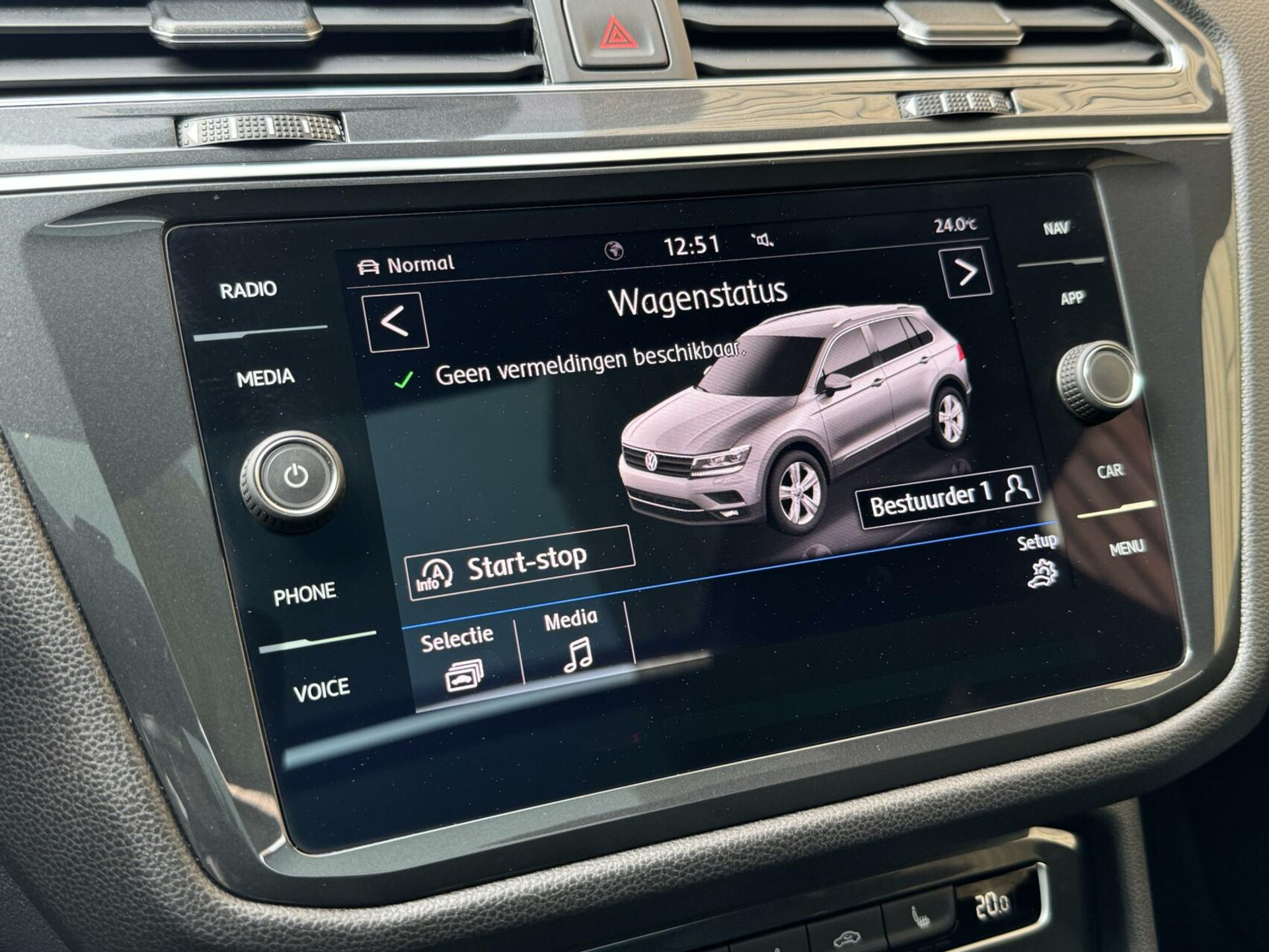 Volkswagen Tiguan Allspace 1.5 TSI R-line DSG | Panoramadak | Apple CarPlay | Navigatiesysteem | 19 inch velgen | Parkeersensoren voor en achter | Achteruitrijcamera 40045955-19.jpg | Timcars.nl