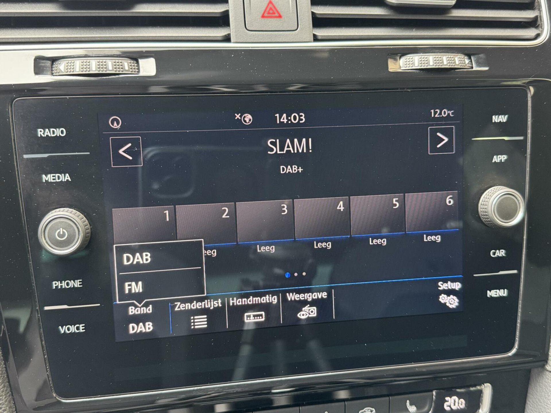 Volkswagen Golf Variant 1.5 TSI R-line Automaat | Navigatiesysteem | Apple CarPlay | Achteruitrijcamera | LED adaptief | Trekhaak afneembaar | Adaptieve cruise control | Parkeersensoren voor en achter 43746191-14.jpg | Timcars.nl