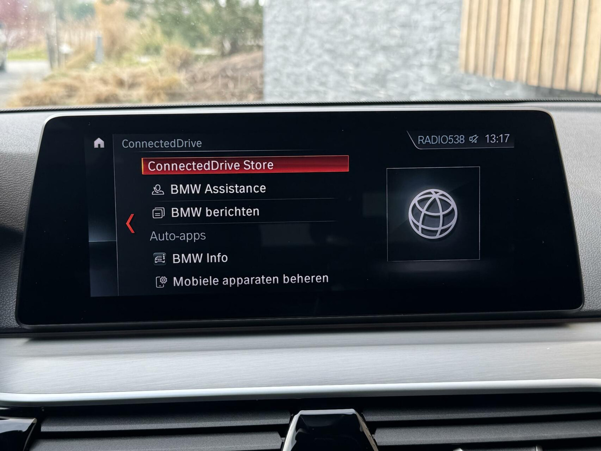 BMW 5 Serie Touring 520i Automaat M-sport | 20 inch lichtmetalen velgen | Navigatie proffesional | Sportstoelen | Stoelverwarming voor | Climate control | Cruise control | Parkeersensoren voor en achter 43770682-20.jpg | Timcars.nl