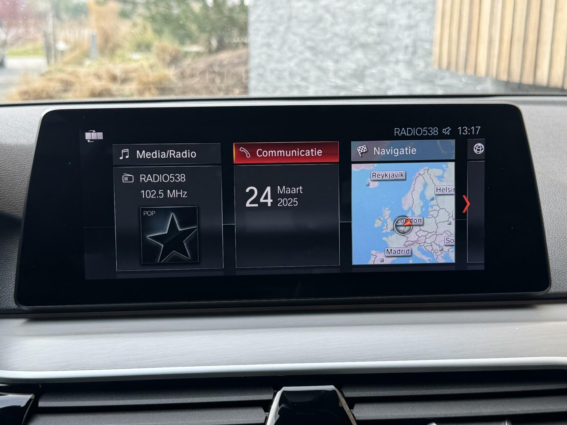 BMW 5 Serie Touring 520i Automaat M-sport | 20 inch lichtmetalen velgen | Navigatie proffesional | Sportstoelen | Stoelverwarming voor | Climate control | Cruise control | Parkeersensoren voor en achter 43770682-22.jpg | Timcars.nl