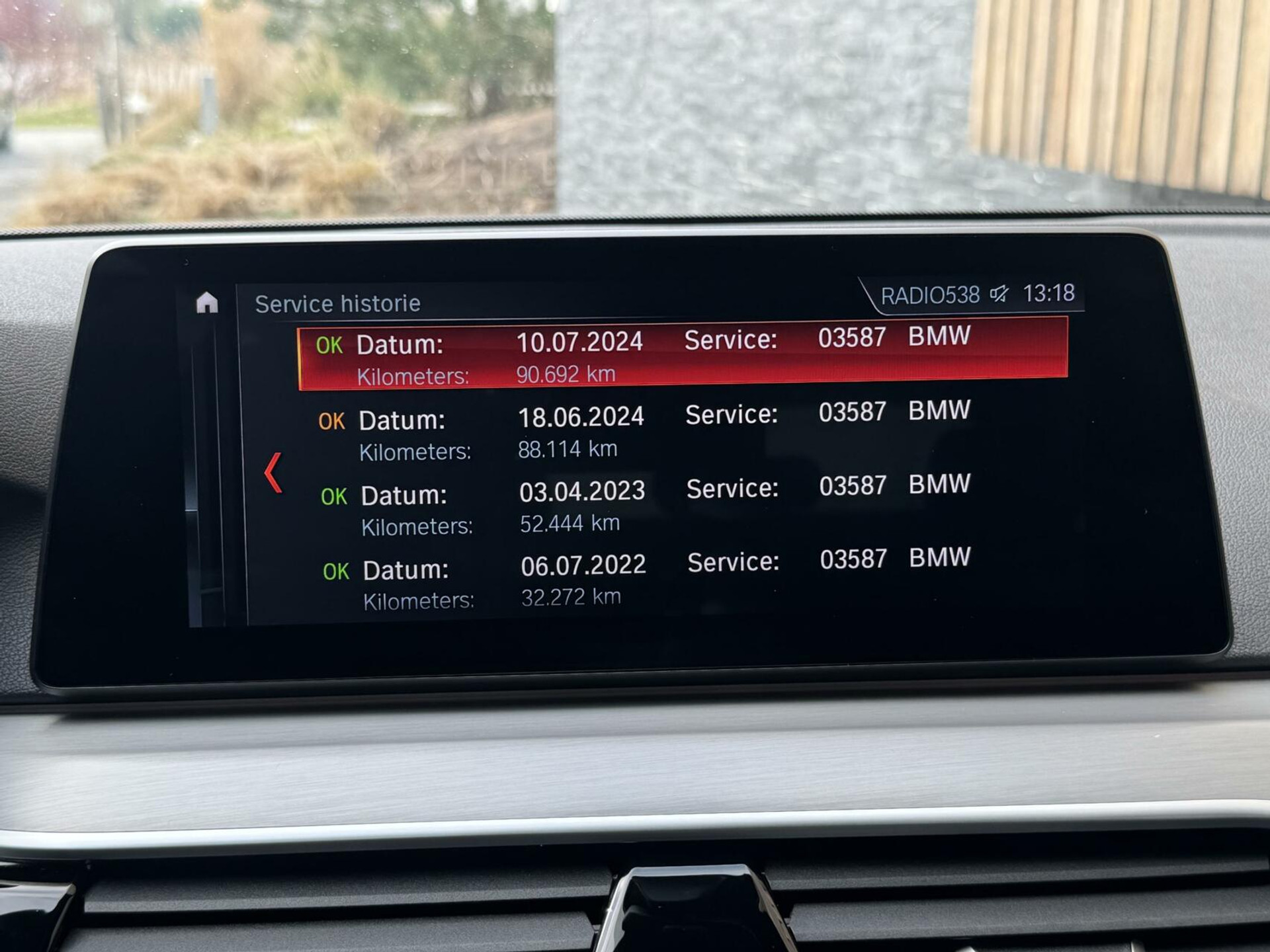 BMW 5 Serie Touring 520i Automaat M-sport | 20 inch lichtmetalen velgen | Navigatie proffesional | Sportstoelen | Stoelverwarming voor | Climate control | Cruise control | Parkeersensoren voor en achter 43770682-28.jpg | Timcars.nl