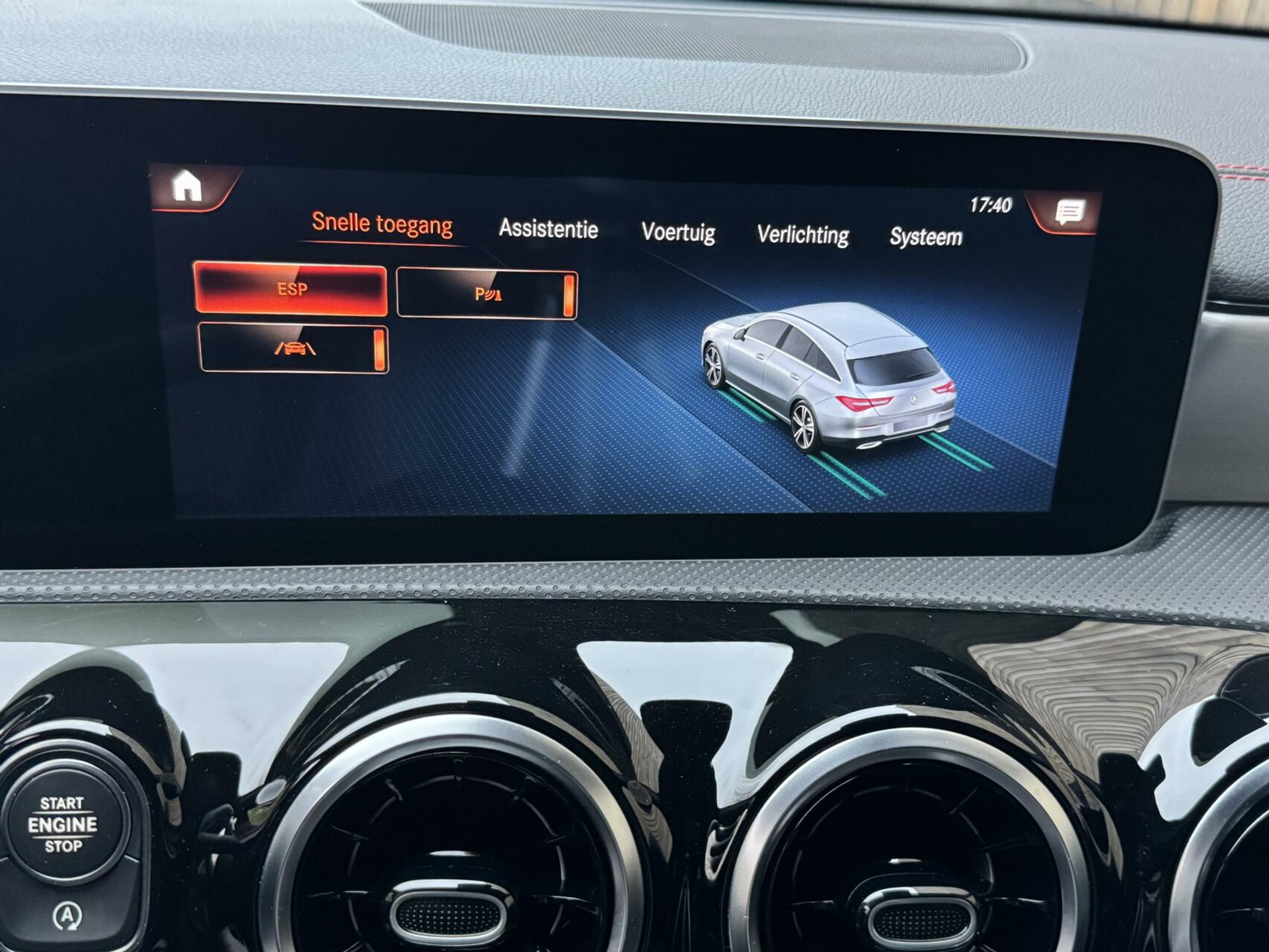 Mercedes-Benz CLA Shooting Brake 200 AMG-line Automaat | LED | Apple CarPlay | Navigatiesysteem | DAB | Getint glas | Digitale cockpit | Trekhaak | Parkeersensoren voor en achter | Achteruitrijcamera 43823139-19.jpg | Timcars.nl