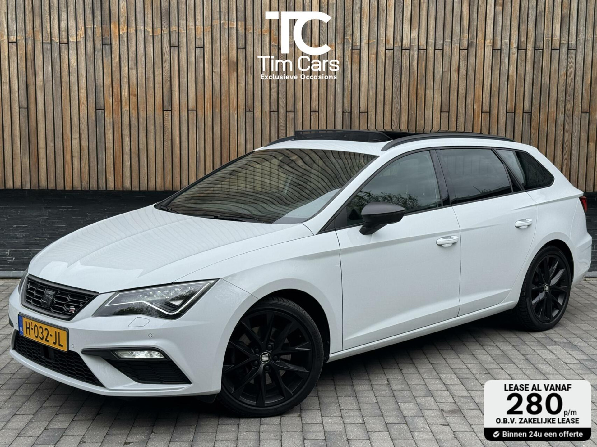 SEAT León ST 1.5 TSI FR Ultimate Edition Black Automaat | Panoramadak | Leer/alcantara bekleding | Beats Audio | Sfeerverlichting | DCC | Key 44313698-0.jpg | Timcars.nl