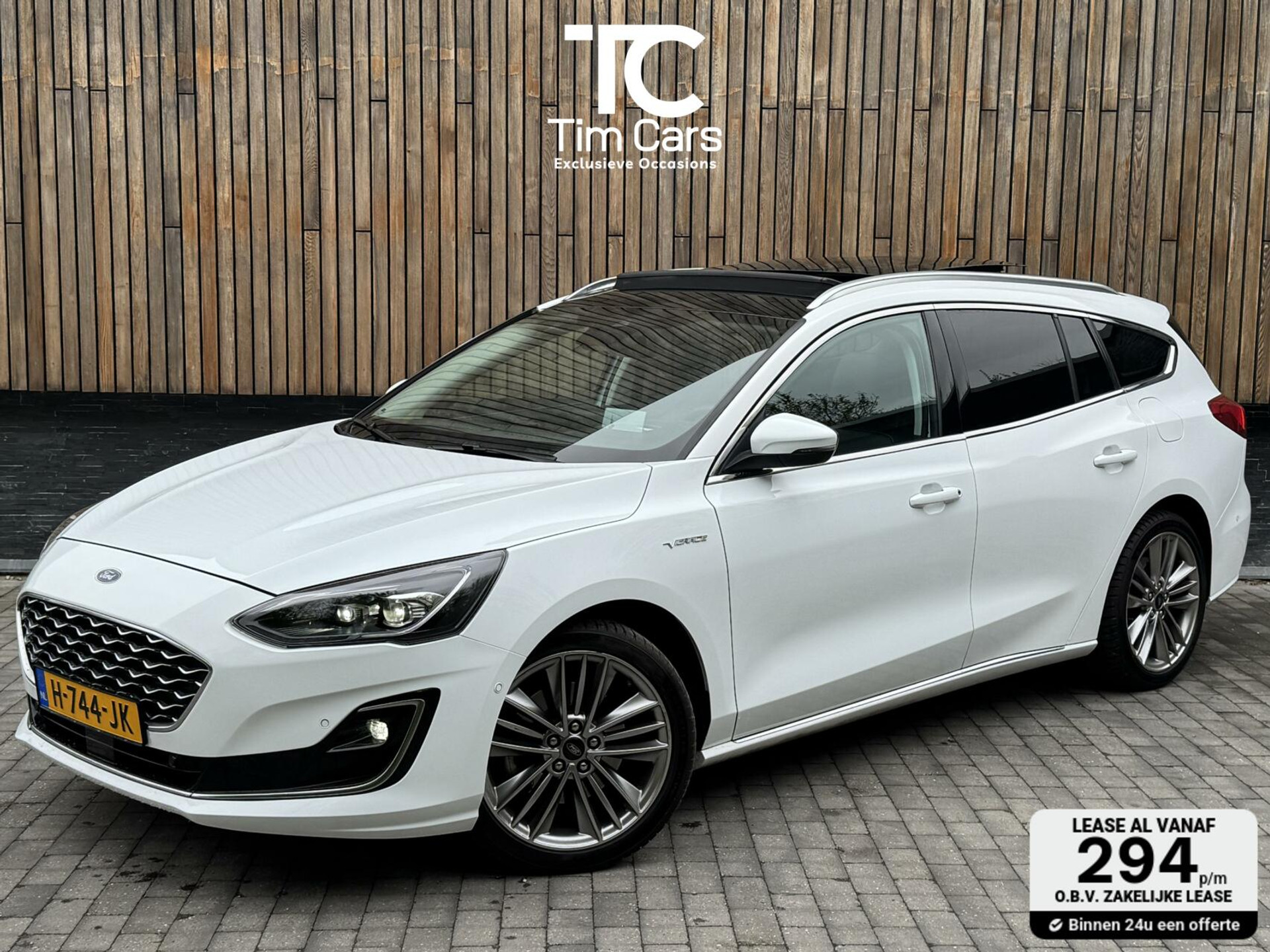 Ford FOCUS Wagon 1.5 EcoBoost Vignale Automaat | Panoramadak | Lederen bekleding | Stoel en- Stuurwielverwarming | Head-up display | Achteruitrij 44359944-0.jpg | Timcars.nl