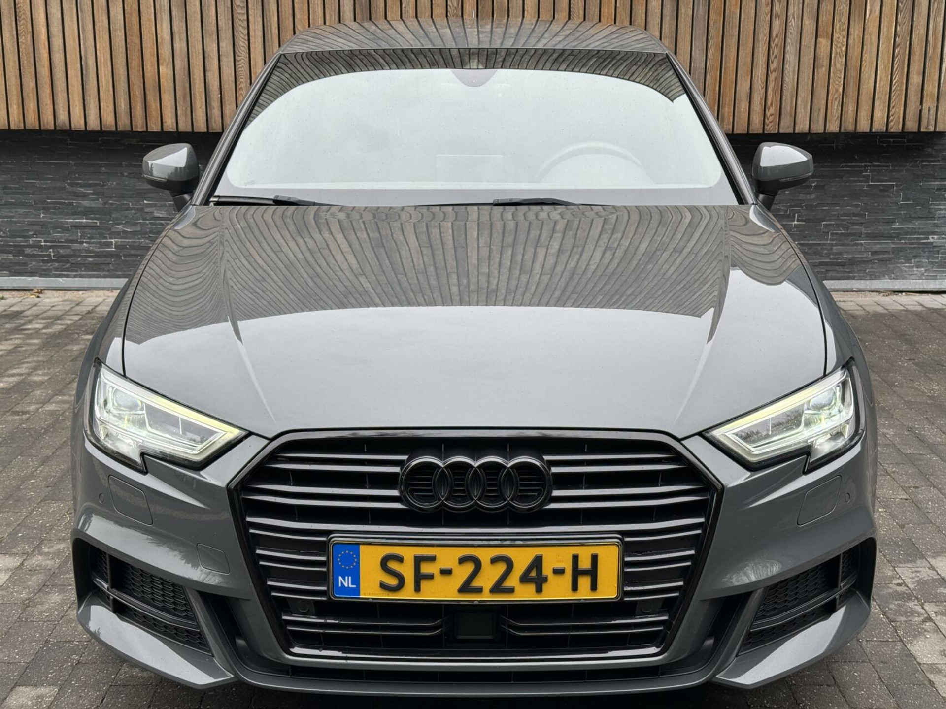 Audi A3 Sportback 1.5 TFSI CoD Sport S Line Edition Automaat | Apple CarPlay | Adaptieve cruise control | Lane assist | Bang&Olufsen audio | 18 inch lichtmetalen velgen | Getint glas | Parkeersensoren voor en achter 44359946-49.jpg | Timcars.nl