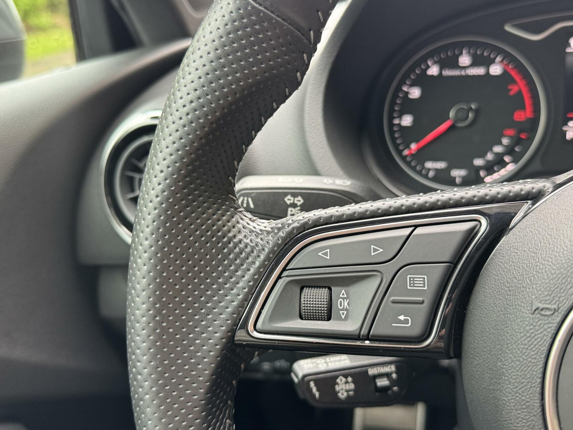 Audi A3 Sportback 1.5 TFSI CoD Sport S Line Edition Automaat | Apple CarPlay | Adaptieve cruise control | Lane assist | Bang&Olufsen audio | 18 inch lichtmetalen velgen | Getint glas | Parkeersensoren voor en achter 44359946-8.jpg | Timcars.nl