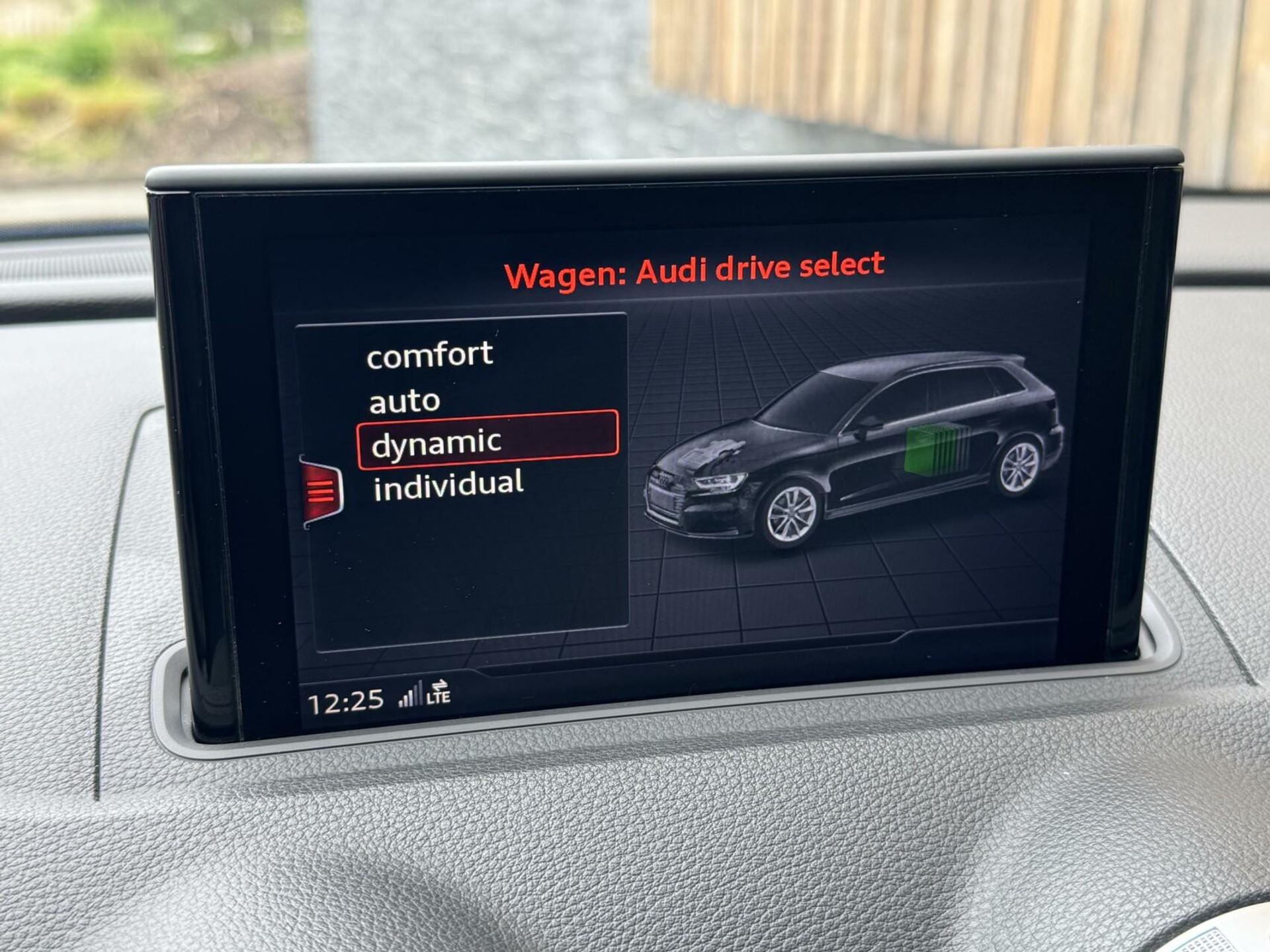 Audi A3 Sportback 1.4 e-tron Lease Edition Automaat | LED koplampen | Trekhaak uitklapbaar | Dynamische knipperlichten | Climate control | Cruise control adaptief | Lane assist | Parkeersensoren voor en achter 44400727-20.jpg | Timcars.nl