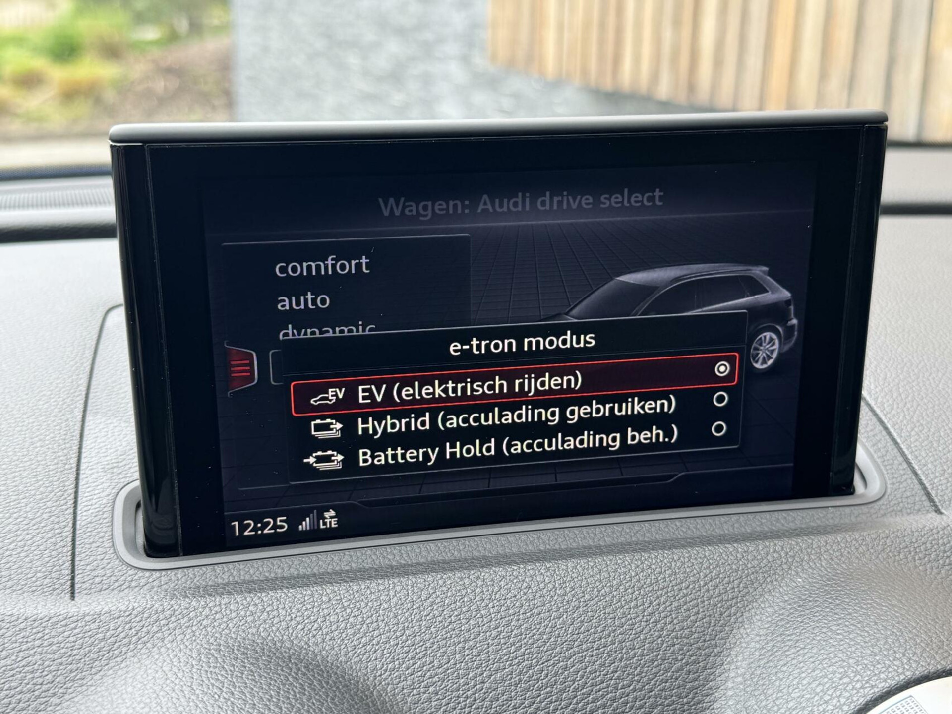 Audi A3 Sportback 1.4 e-tron Lease Edition Automaat | LED koplampen | Trekhaak uitklapbaar | Dynamische knipperlichten | Climate control | Cruise control adaptief | Lane assist | Parkeersensoren voor en achter 44400727-23.jpg | Timcars.nl