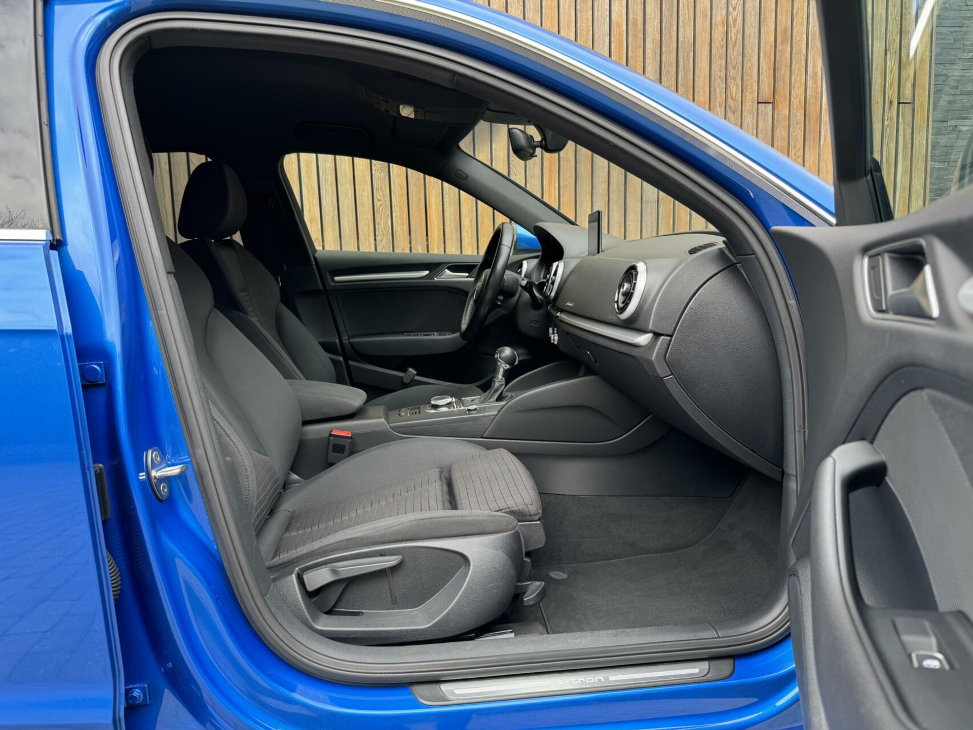 Audi A3 Sportback 1.4 e-tron Lease Edition Automaat | LED koplampen | Trekhaak uitklapbaar | Dynamische knipperlichten | Climate control | Cruise control adaptief | Lane assist | Parkeersensoren voor en achter 44400727-36.jpg | Timcars.nl