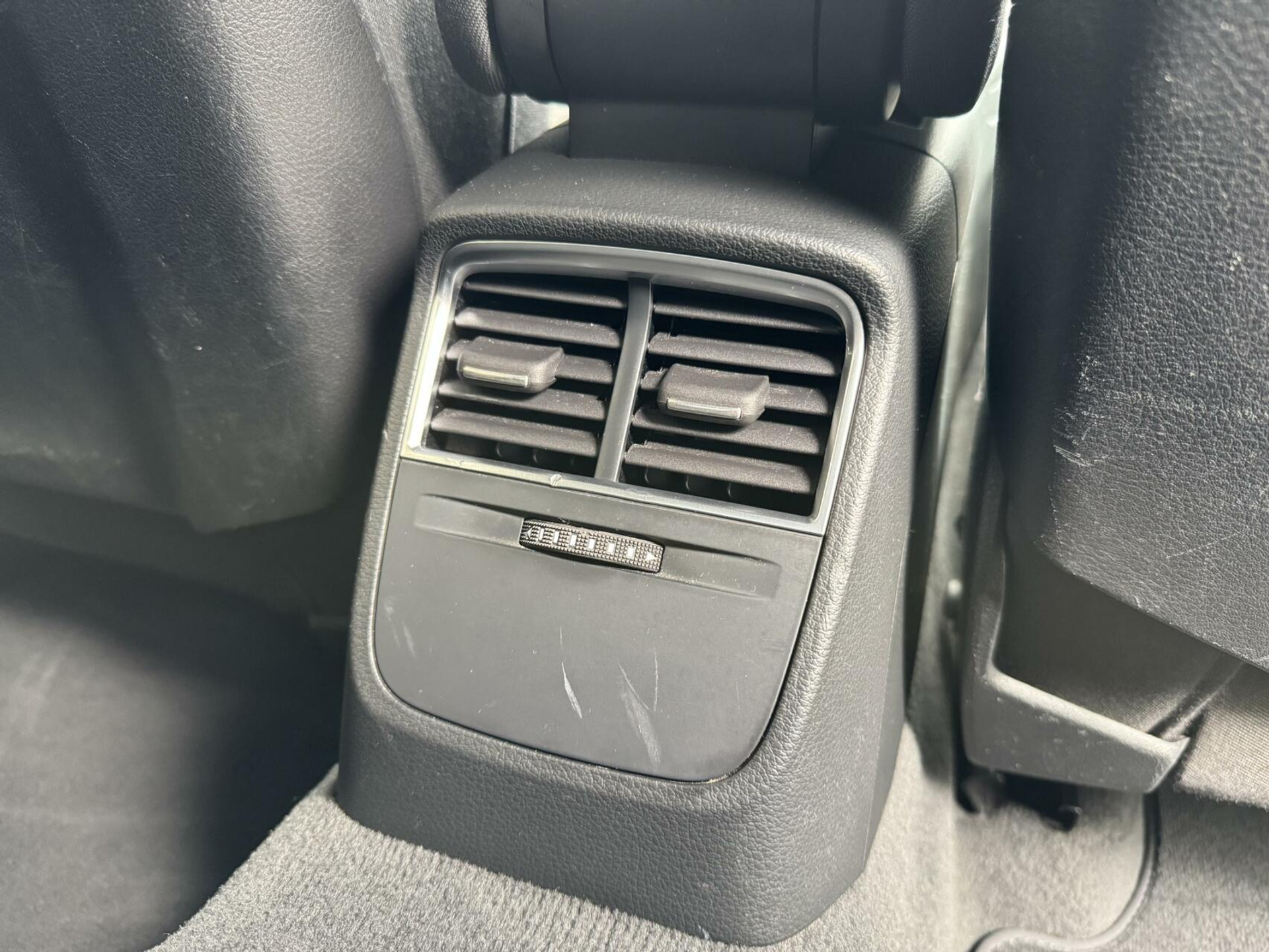 Audi A3 Sportback 1.4 e-tron Lease Edition Automaat | LED koplampen | Trekhaak uitklapbaar | Dynamische knipperlichten | Climate control | Cruise control adaptief | Lane assist | Parkeersensoren voor en achter 44400727-42.jpg | Timcars.nl