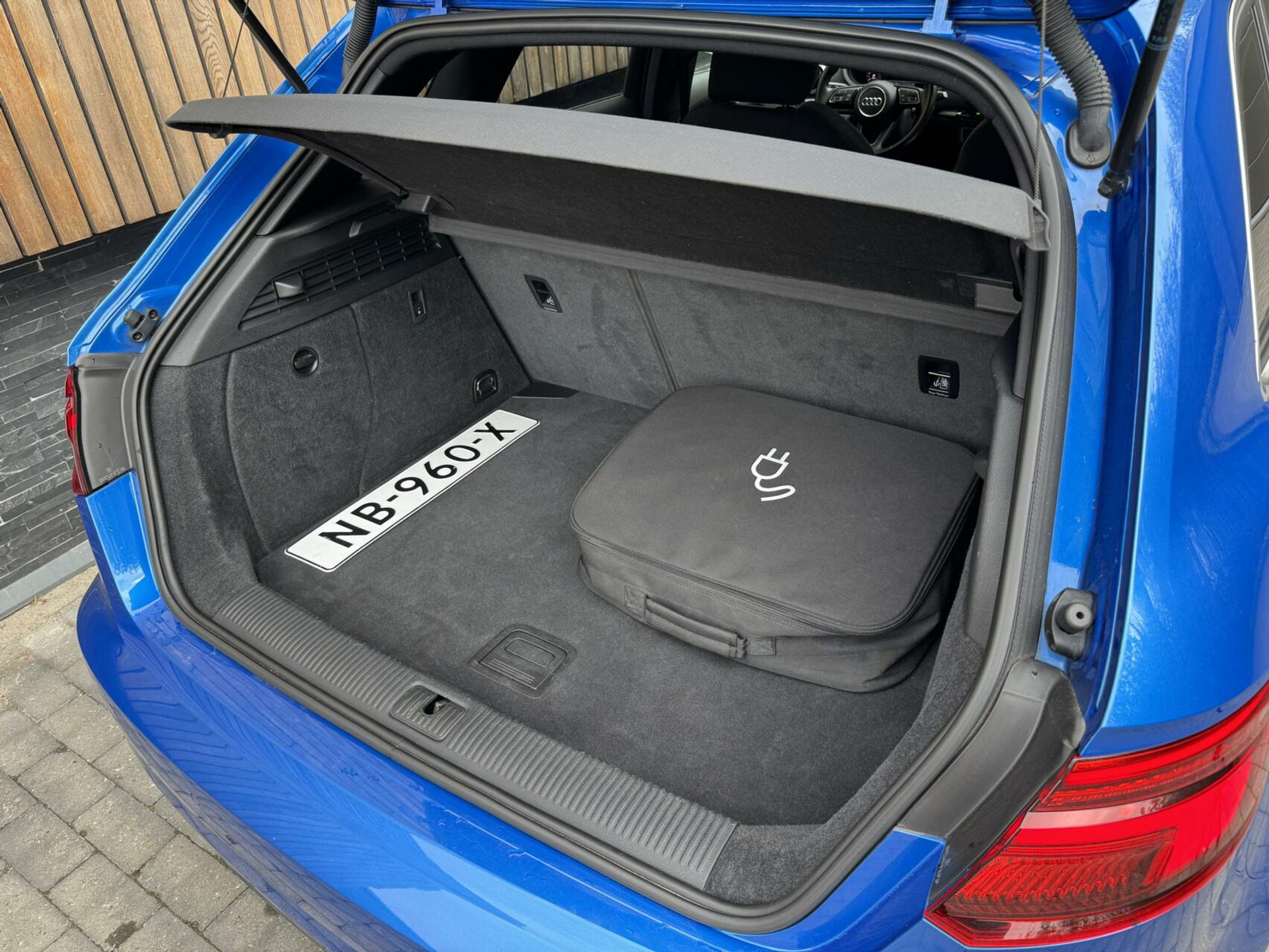 Audi A3 Sportback 1.4 e-tron Lease Edition Automaat | LED koplampen | Trekhaak uitklapbaar | Dynamische knipperlichten | Climate control | Cruise control adaptief | Lane assist | Parkeersensoren voor en achter 44400727-43.jpg | Timcars.nl