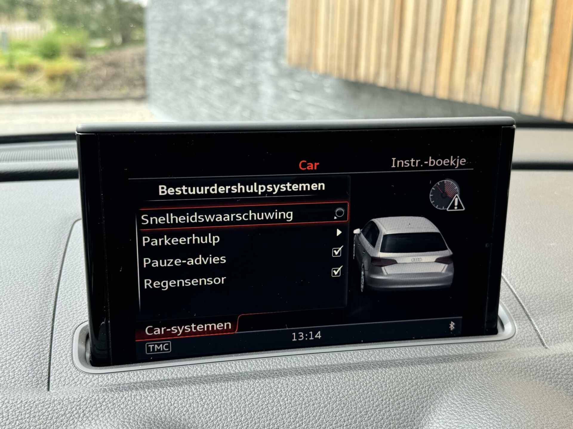 Audi A3 Sportback 1.4 TFSI Ambition Pro Line g-tron Automaat | Stoelverwarming | MMI+ navigatiesysteem | Dakrails | Climate control | Sportstoelen | Bi-Xenon koplampen | Parkeersensoren achter 44400728-18.jpg | Timcars.nl