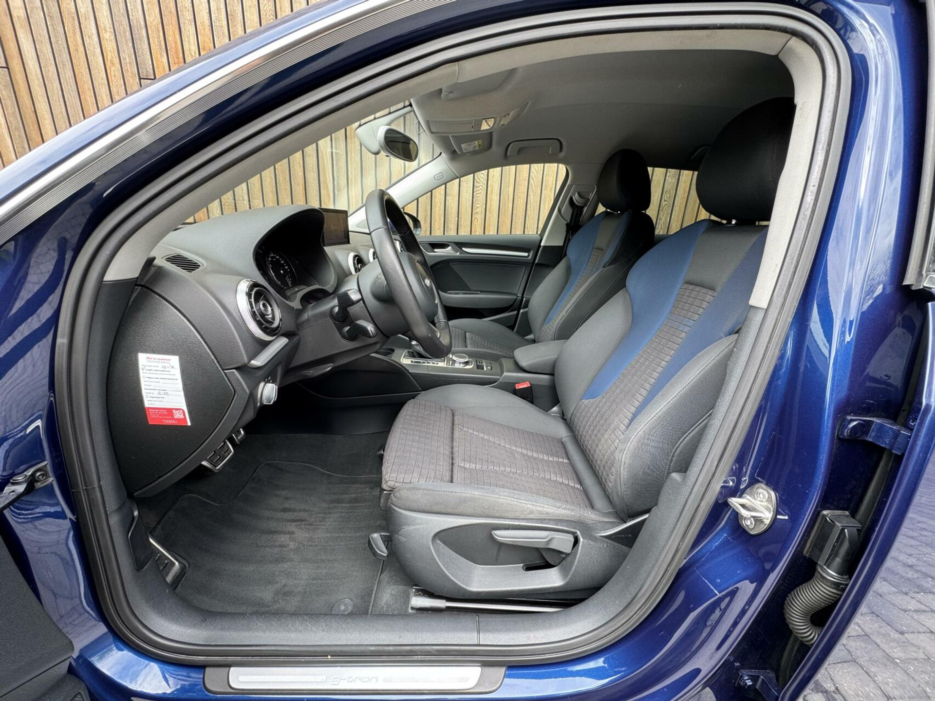 Audi A3 Sportback 1.4 TFSI Ambition Pro Line g-tron Automaat | Stoelverwarming | MMI+ navigatiesysteem | Dakrails | Climate control | Sportstoelen | Bi-Xenon koplampen | Parkeersensoren achter 44400728-7.jpg | Timcars.nl