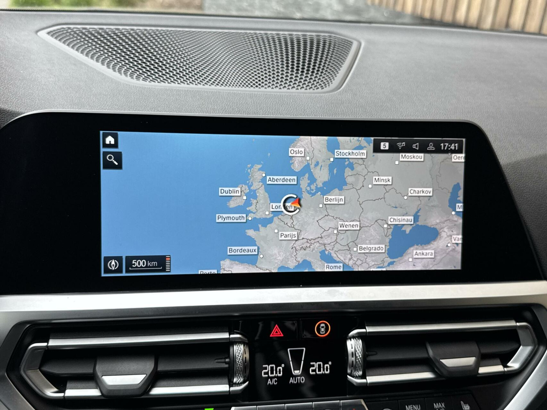 BMW 3 Serie Touring 330e Automaat | Leer | Adaptieve cruise control | DAB radio | Getint glas | LED verlichting | Stoelverwarming | Audio installatie | Apple CarPlay | Parkeersensoren voor en achter 44761105-13.jpg | Timcars.nl