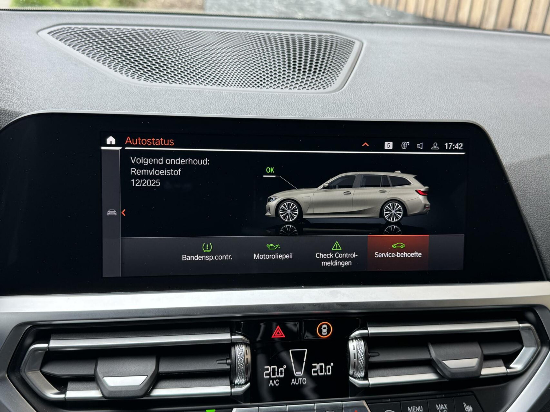 BMW 3 Serie Touring 330e Automaat | Leer | Adaptieve cruise control | DAB radio | Getint glas | LED verlichting | Stoelverwarming | Audio installatie | Apple CarPlay | Parkeersensoren voor en achter 44761105-25.jpg | Timcars.nl