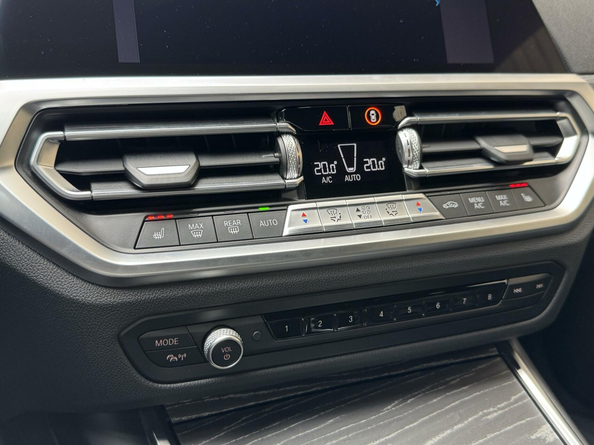 BMW 3 Serie Touring 330e Automaat | Leer | Adaptieve cruise control | DAB radio | Getint glas | LED verlichting | Stoelverwarming | Audio installatie | Apple CarPlay | Parkeersensoren voor en achter 44761105-38.jpg | Timcars.nl