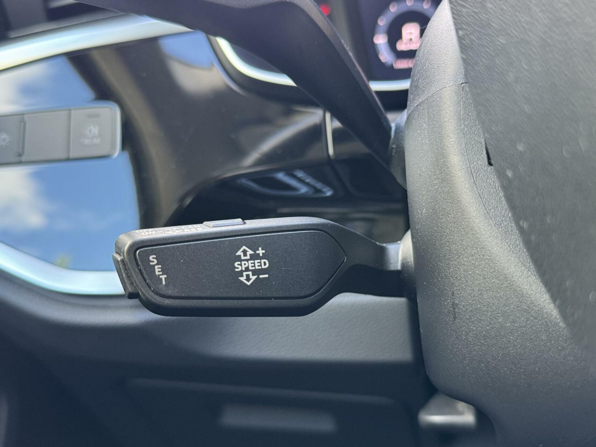 Audi Q3 35 TFSI Pro Line Automaat 150pk | Climate control | Cruise control | Apple CarPlay | Trekhaak uitklapbaar | Sportstoelen | LED verlichting | Zwart optiek pakket | Parkeersensoren achter 44761223-12.jpg | Timcars.nl