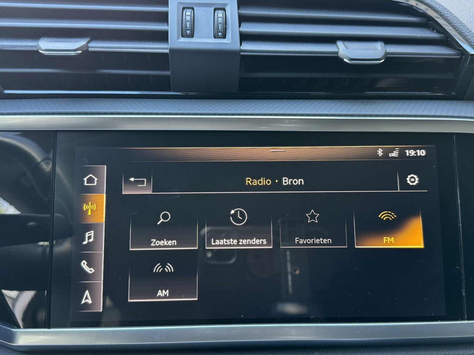 Audi Q3 35 TFSI Pro Line Automaat 150pk | Climate control | Cruise control | Apple CarPlay | Trekhaak uitklapbaar | Sportstoelen | LED verlichting | Zwart optiek pakket | Parkeersensoren achter 44761223-15.jpg | Timcars.nl