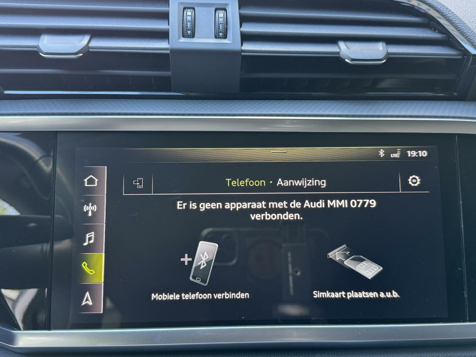 Audi Q3 35 TFSI Pro Line Automaat 150pk | Climate control | Cruise control | Apple CarPlay | Trekhaak uitklapbaar | Sportstoelen | LED verlichting | Zwart optiek pakket | Parkeersensoren achter 44761223-18.jpg | Timcars.nl