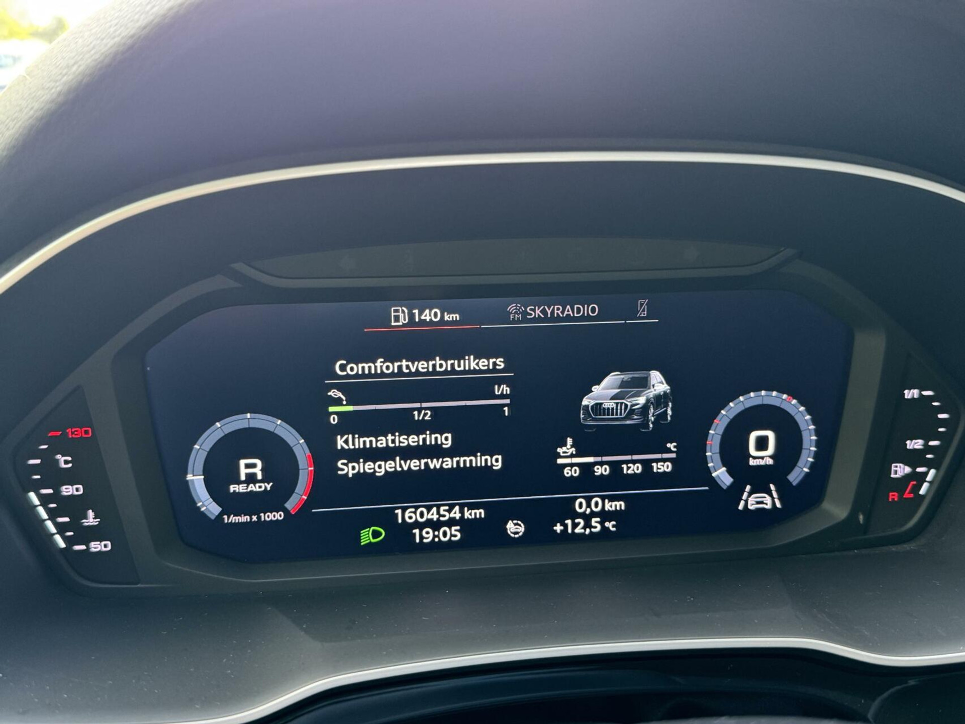 Audi Q3 35 TFSI Pro Line Automaat 150pk | Climate control | Cruise control | Apple CarPlay | Trekhaak uitklapbaar | Sportstoelen | LED verlichting | Zwart optiek pakket | Parkeersensoren achter 44761223-4.jpg | Timcars.nl