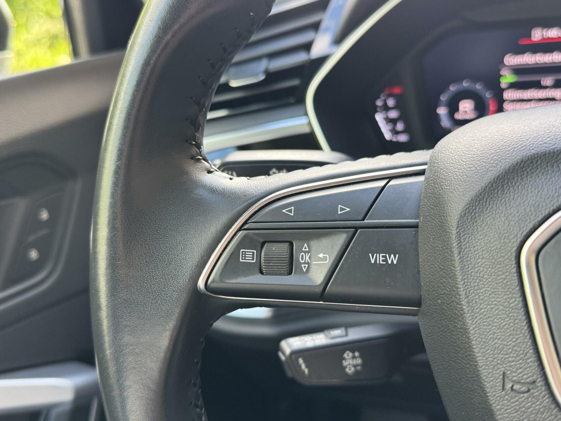 Audi Q3 35 TFSI Pro Line Automaat 150pk | Climate control | Cruise control | Apple CarPlay | Trekhaak uitklapbaar | Sportstoelen | LED verlichting | Zwart optiek pakket | Parkeersensoren achter 44761223-9.jpg | Timcars.nl