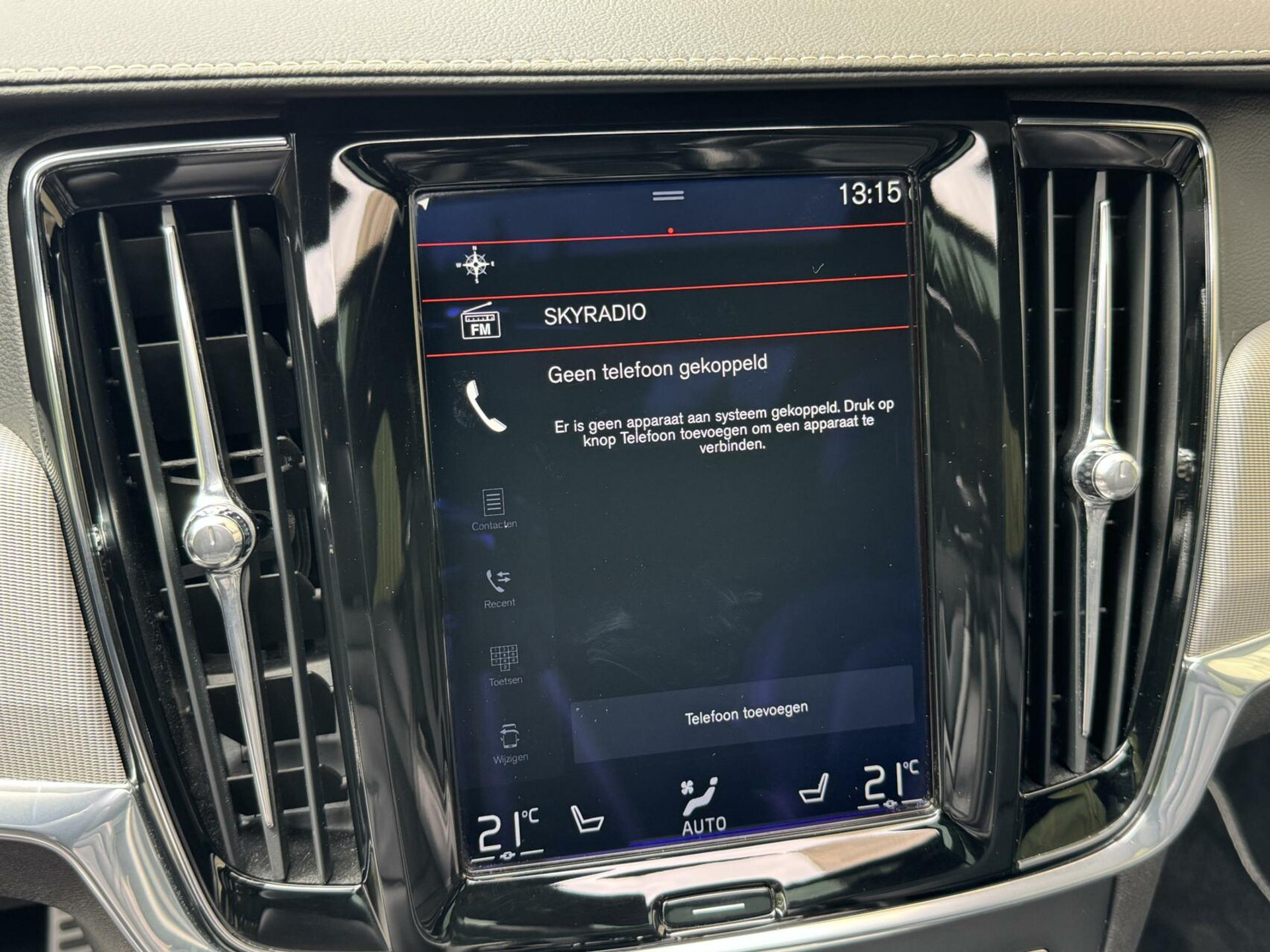 Volvo V90 2.0 D3 R-Design Automaat | Panoramadak | Leren bekleding | Camera met rondomzicht | Bowers&Wilkins | Adaptieve cruise control | Head-up Display | Apple CarPlay | LED | Parkeersensoren voor en achter 45638229-17.jpg | Timcars.nl