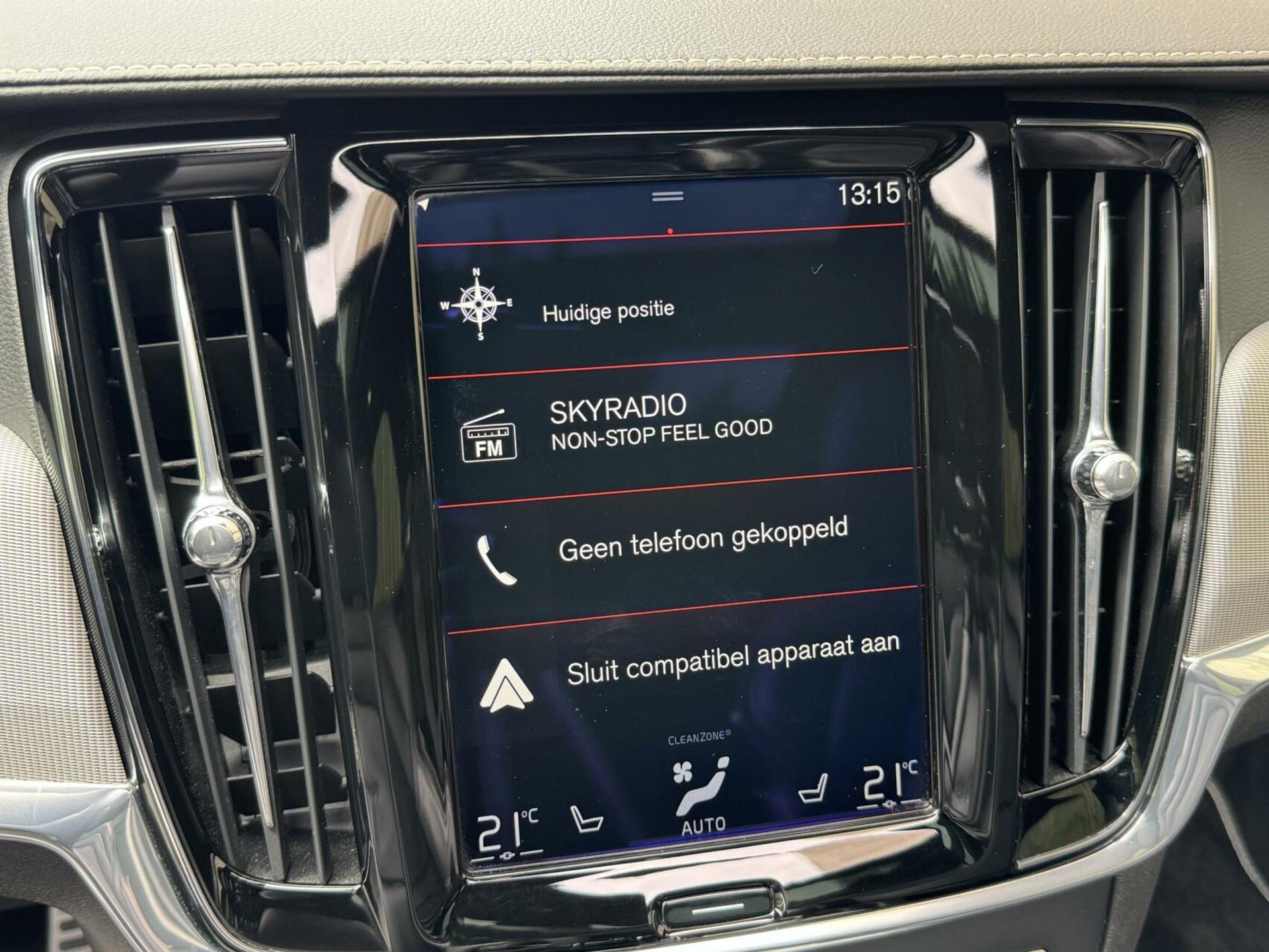 Volvo V90 2.0 D3 R-Design Automaat | Panoramadak | Leren bekleding | Camera met rondomzicht | Bowers&Wilkins | Adaptieve cruise control | Head-up Display | Apple CarPlay | LED | Parkeersensoren voor en achter 45638229-18.jpg | Timcars.nl