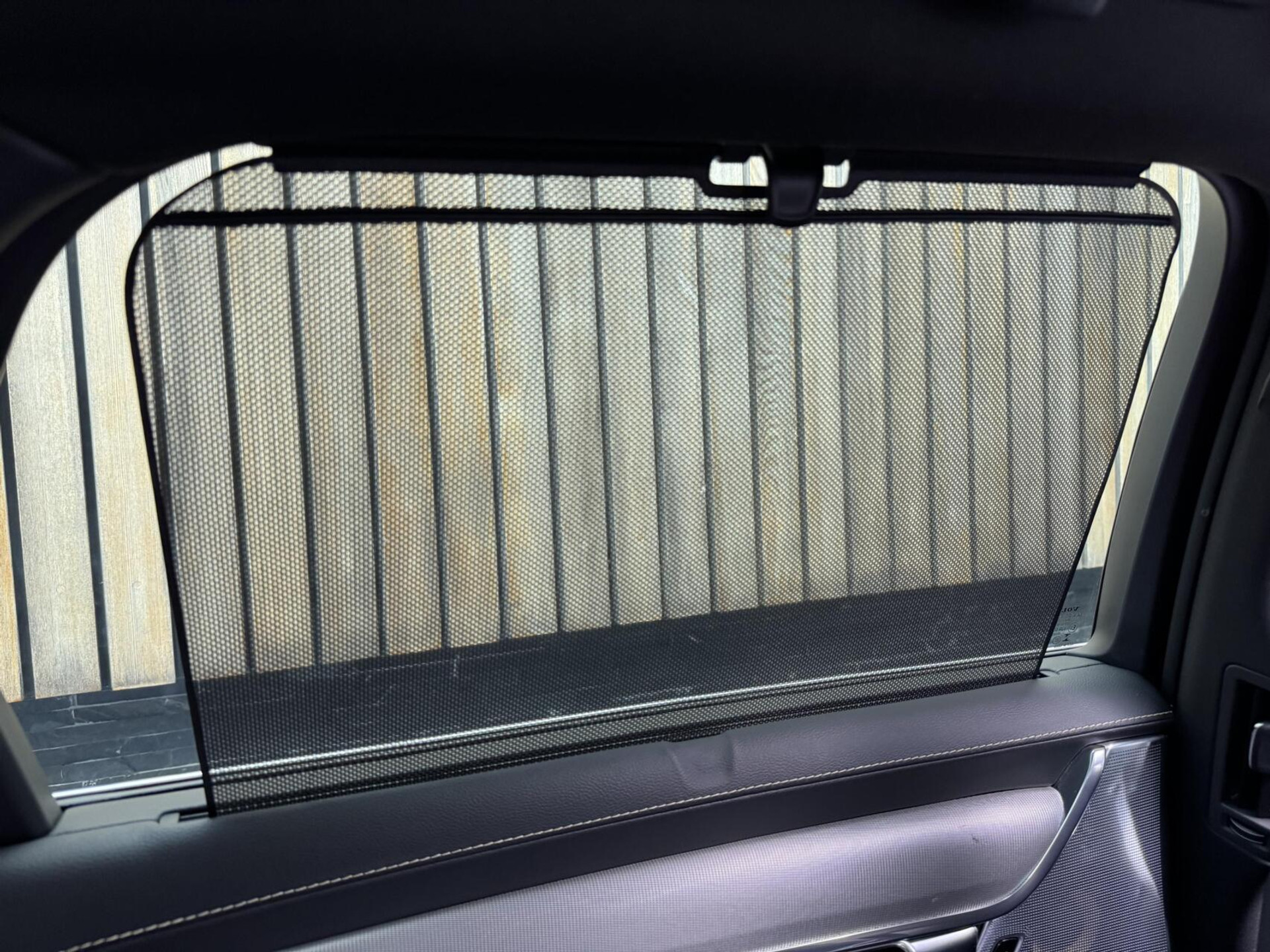 Volvo V90 2.0 D3 R-Design Automaat | Panoramadak | Leren bekleding | Camera met rondomzicht | Bowers&Wilkins | Adaptieve cruise control | Head-up Display | Apple CarPlay | LED | Parkeersensoren voor en achter 45638229-49.jpg | Timcars.nl