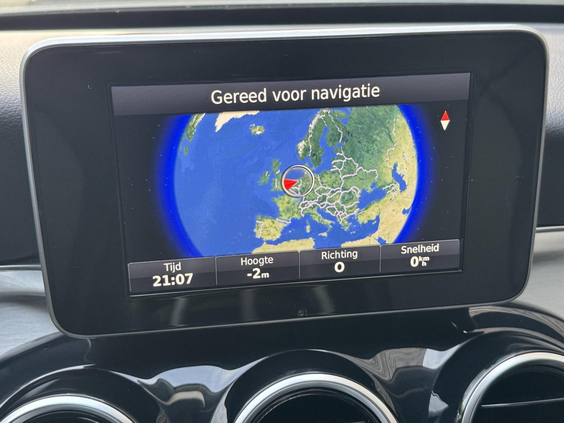 Mercedes-Benz C-Klasse Estate 180 Business Automaat Navigatiesysteem | Trekhaak | LED verlichting | Climate control | Cruise control | Getint glas | 17 inch lichtmetalen velgen | Achteruitrijcamera | Parkeersensoren voor achter 45666873-12.jpg | Timcars.nl