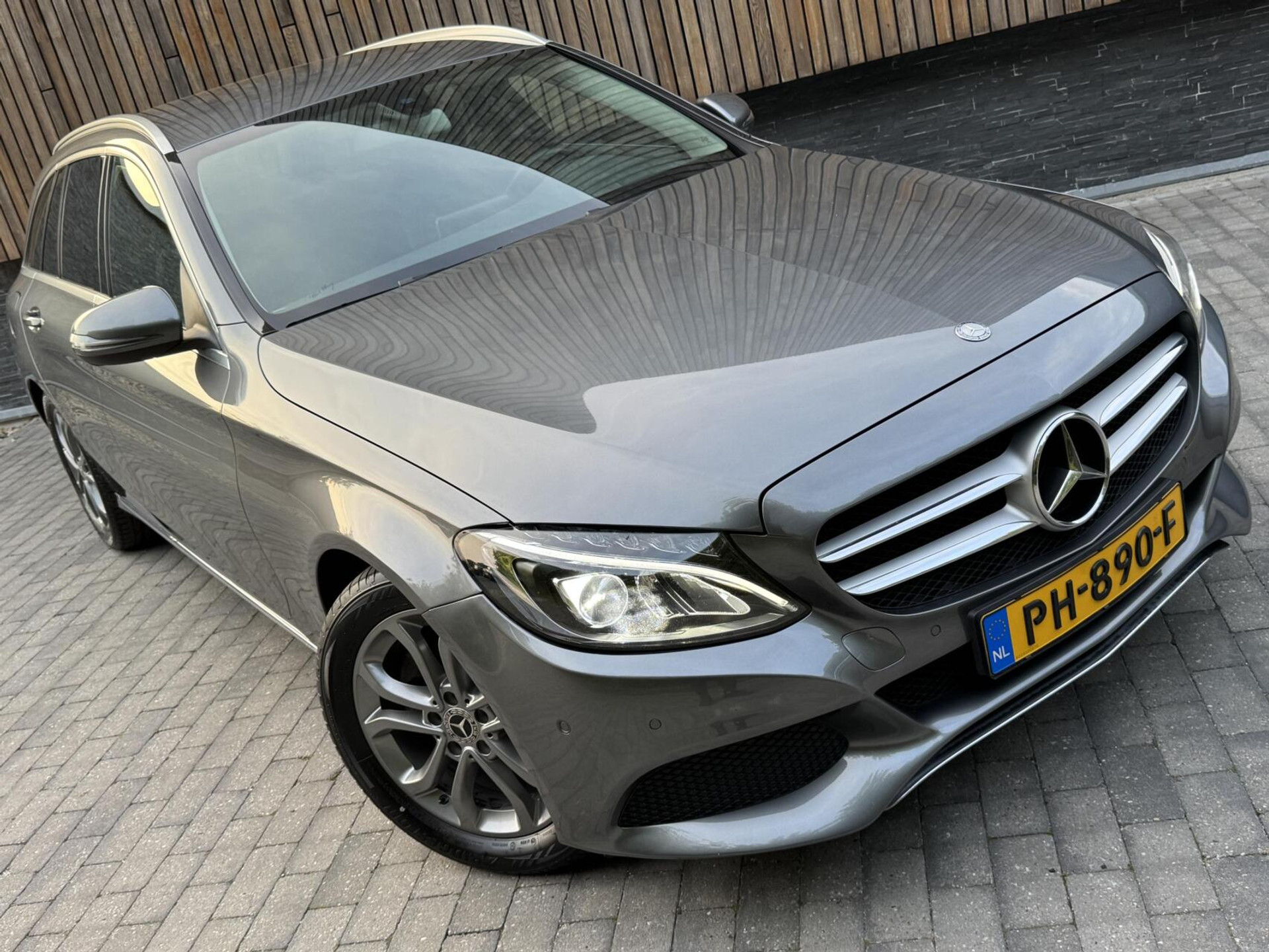 Mercedes-Benz C-Klasse Estate 180 Business Automaat Navigatiesysteem | Trekhaak | LED verlichting | Climate control | Cruise control | Getint glas | 17 inch lichtmetalen velgen | Achteruitrijcamera | Parkeersensoren voor achter 45666873-45.jpg | Timcars.nl