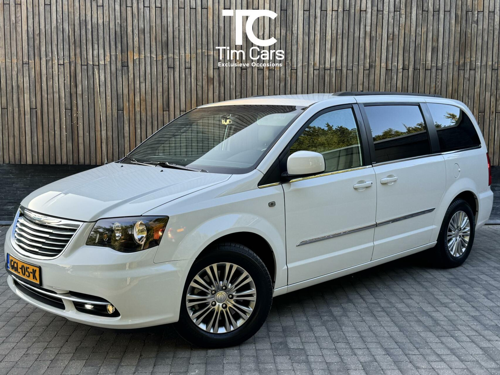 Chrysler  Town & Country 3.6 V6 45906305-0.jpg | Timcars.nl