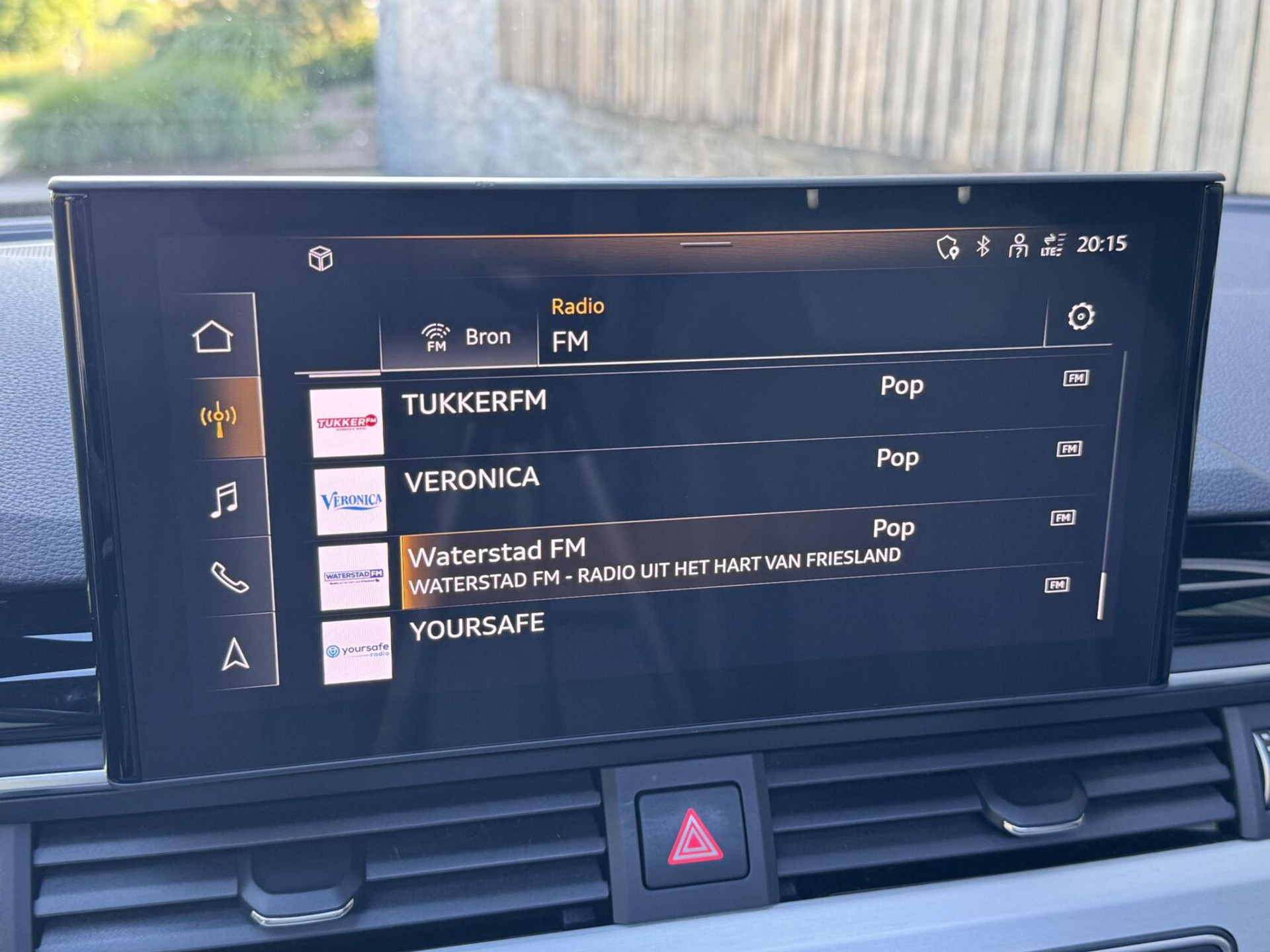 Audi A4 Avant 35 TFSI S-line Automaat | Panoramadak | Leer/alcantara bekleding | Elektrisch verstelbare bestuurdersstoel | LED verlichting | Bang&Olufsen audio | Apple CarPlay | Parkeersensoren voor en achter 45947186-18.jpg | Timcars.nl