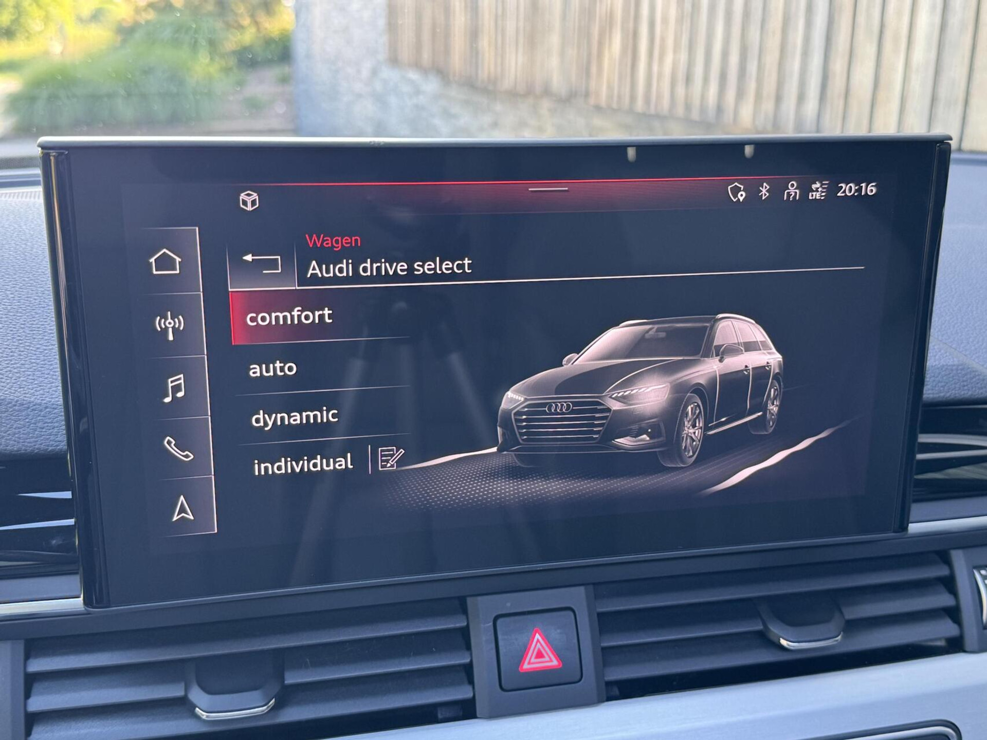 Audi A4 Avant 35 TFSI S-line Automaat | Panoramadak | Leer/alcantara bekleding | Elektrisch verstelbare bestuurdersstoel | LED verlichting | Bang&Olufsen audio | Apple CarPlay | Parkeersensoren voor en achter 45947186-25.jpg | Timcars.nl