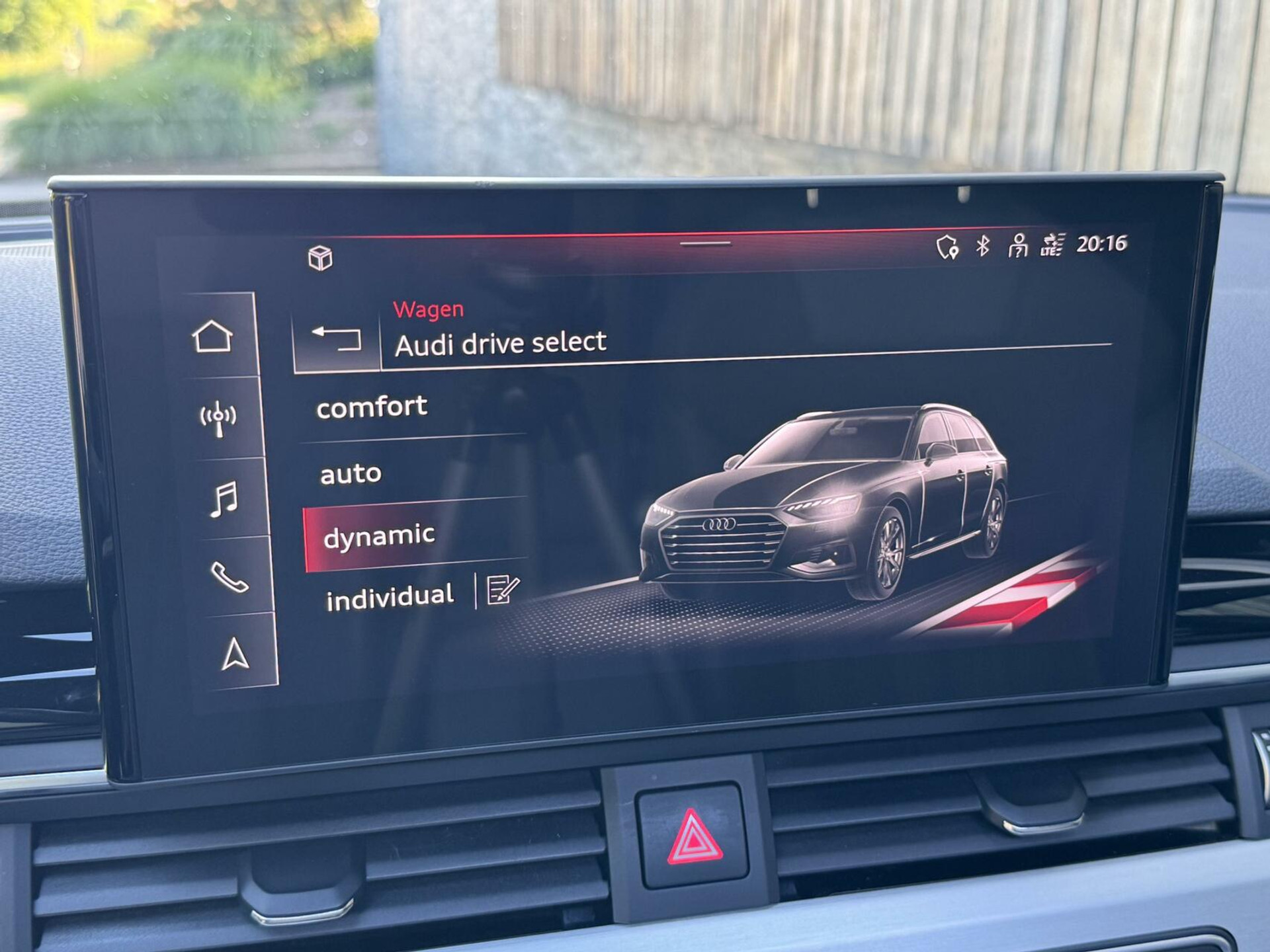 Audi A4 Avant 35 TFSI S-line Automaat | Panoramadak | Leer/alcantara bekleding | Elektrisch verstelbare bestuurdersstoel | LED verlichting | Bang&Olufsen audio | Apple CarPlay | Parkeersensoren voor en achter 45947186-27.jpg | Timcars.nl