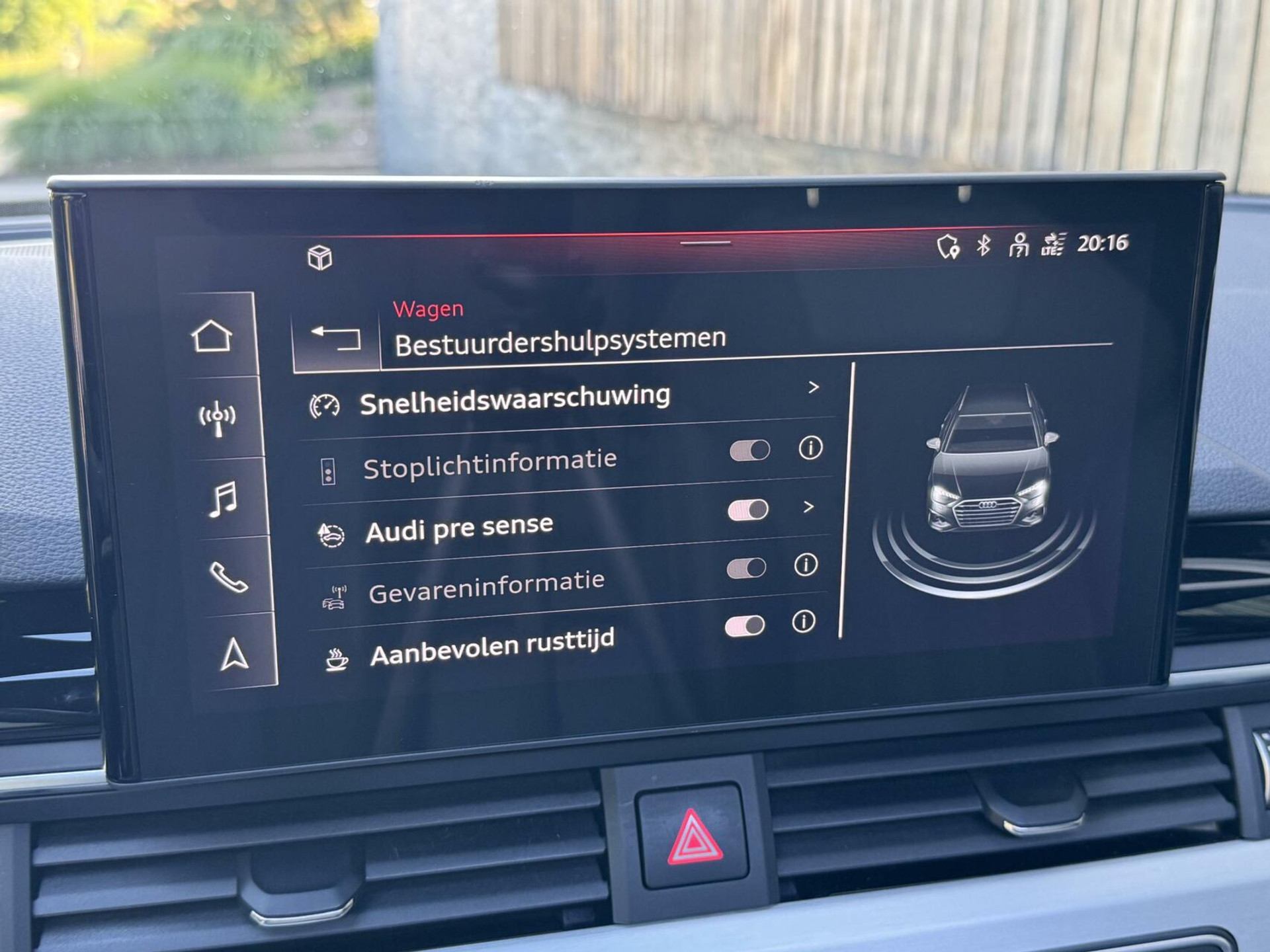 Audi A4 Avant 35 TFSI S-line Automaat | Panoramadak | Leer/alcantara bekleding | Elektrisch verstelbare bestuurdersstoel | LED verlichting | Bang&Olufsen audio | Apple CarPlay | Parkeersensoren voor en achter 45947186-30.jpg | Timcars.nl