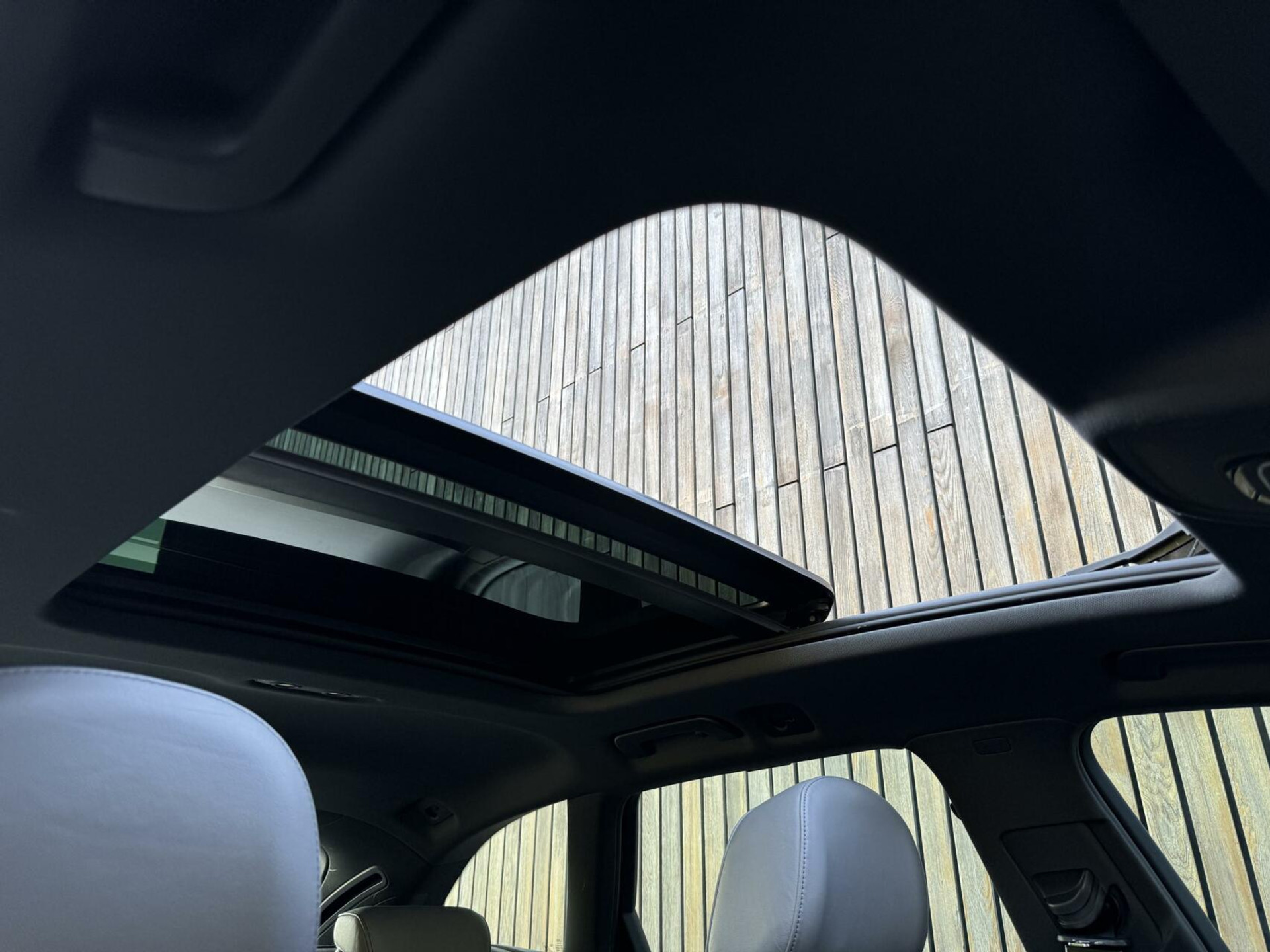 Audi A4 Avant 35 TFSI S-line Automaat | Panoramadak | Leer/alcantara bekleding | Elektrisch verstelbare bestuurdersstoel | LED verlichting | Bang&Olufsen audio | Apple CarPlay | Parkeersensoren voor en achter 45947186-43.jpg | Timcars.nl