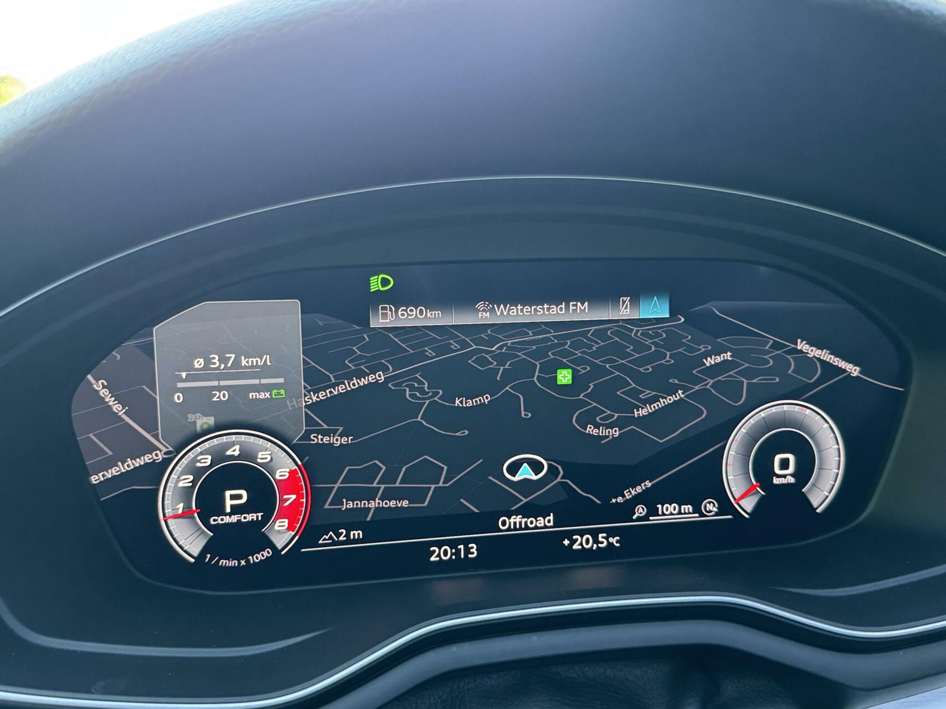 Audi A4 Avant 35 TFSI S-line Automaat | Panoramadak | Leer/alcantara bekleding | Elektrisch verstelbare bestuurdersstoel | LED verlichting | Bang&Olufsen audio | Apple CarPlay | Parkeersensoren voor en achter 45947186-5.jpg | Timcars.nl