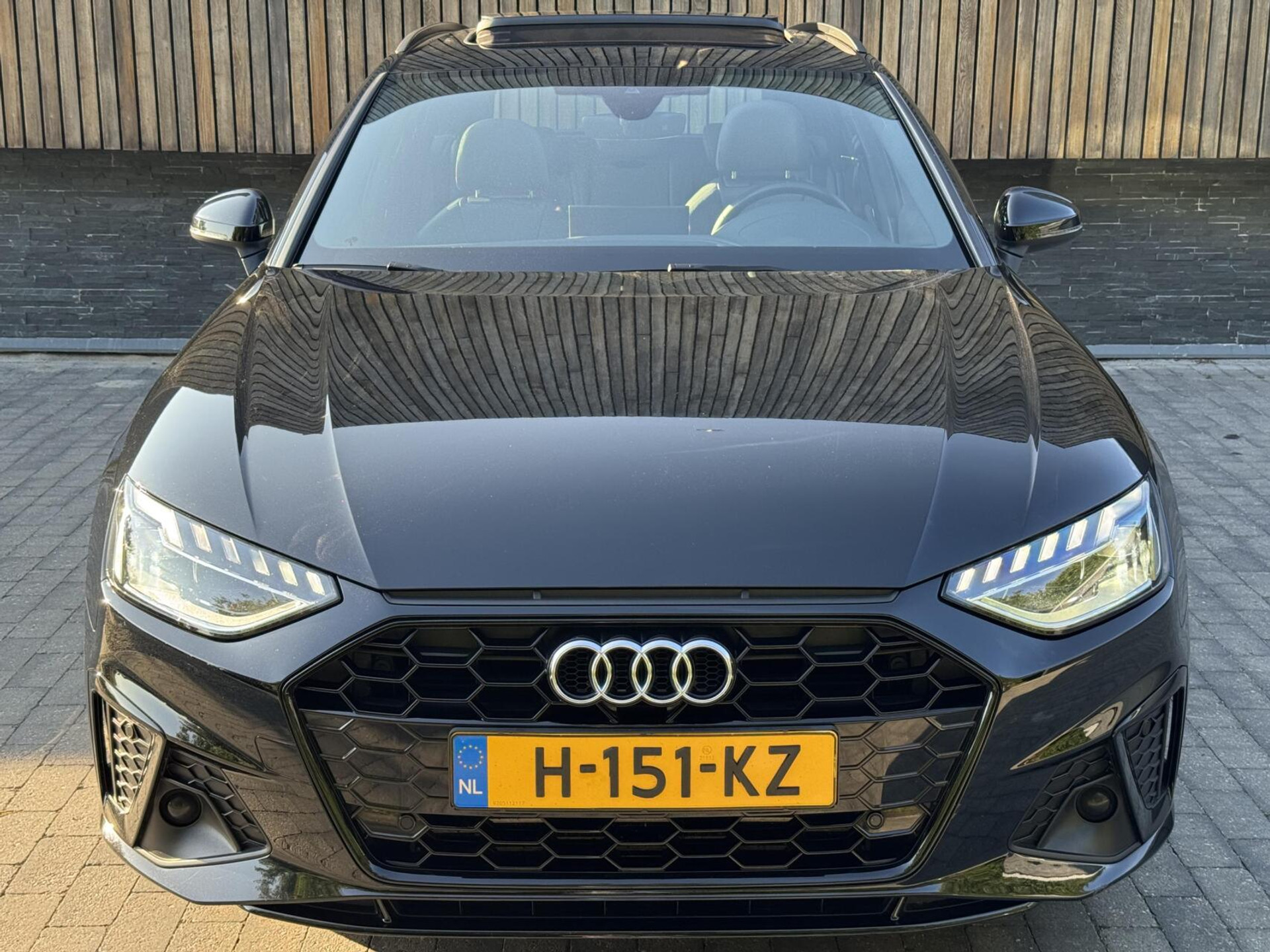 Audi A4 Avant 35 TFSI S-line Automaat | Panoramadak | Leer/alcantara bekleding | Elektrisch verstelbare bestuurdersstoel | LED verlichting | Bang&Olufsen audio | Apple CarPlay | Parkeersensoren voor en achter 45947186-74.jpg | Timcars.nl