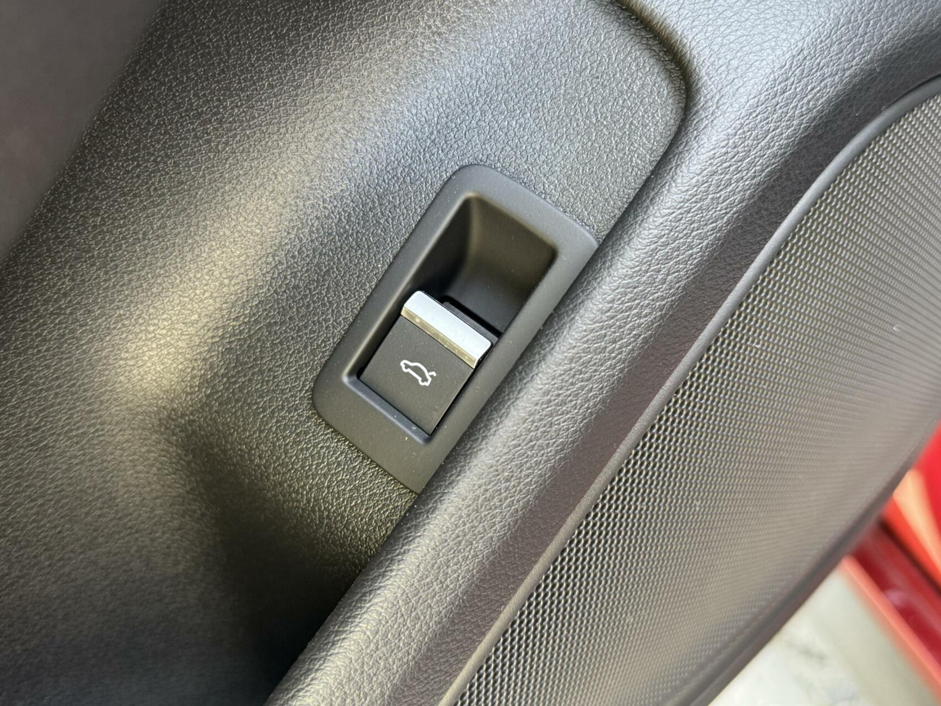 Audi A5 Sportback 1.4 TFSI S-line Automaat | Navigatiesysteem | Climate control | Cruise control | LED verlichting | Sportonderstel | Buitenspiegels elektrisch inklapbaar | 19 inch lichtmetalen velgen | Parkeersensoren voor en achter 45947259-11.jpg | Timcars.nl