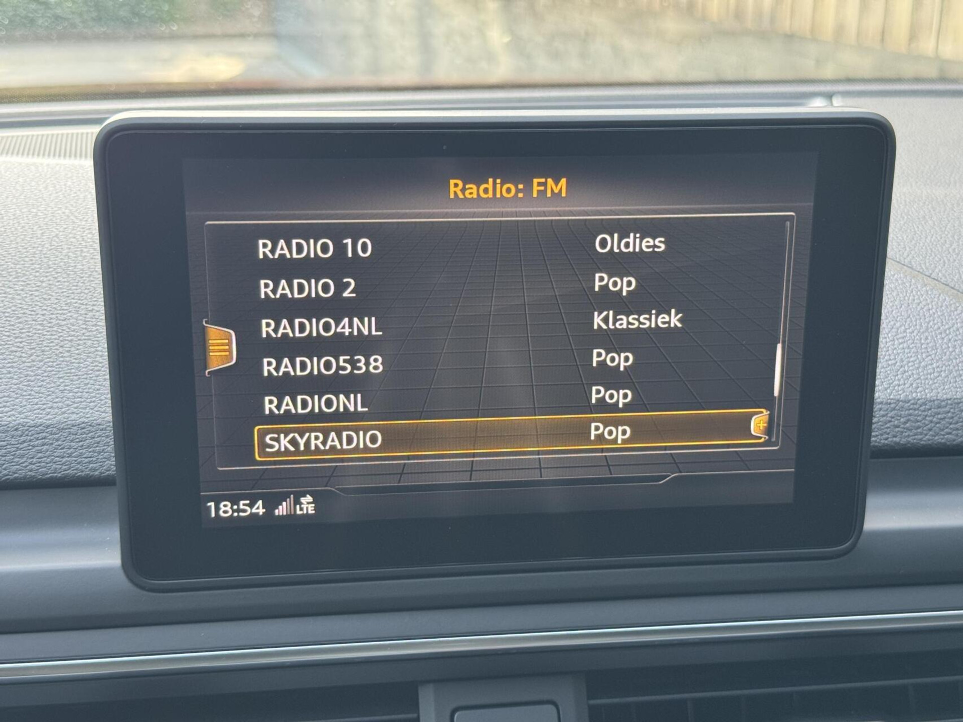 Audi A5 Sportback 1.4 TFSI S-line Automaat | Navigatiesysteem | Climate control | Cruise control | LED verlichting | Sportonderstel | Buitenspiegels elektrisch inklapbaar | 19 inch lichtmetalen velgen | Parkeersensoren voor en achter 45947259-14.jpg | Timcars.nl