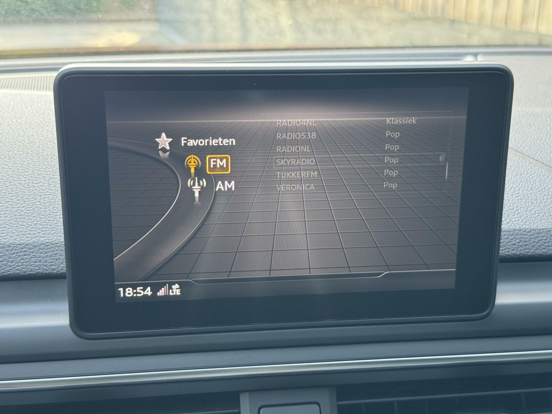 Audi A5 Sportback 1.4 TFSI S-line Automaat | Navigatiesysteem | Climate control | Cruise control | LED verlichting | Sportonderstel | Buitenspiegels elektrisch inklapbaar | 19 inch lichtmetalen velgen | Parkeersensoren voor en achter 45947259-15.jpg | Timcars.nl