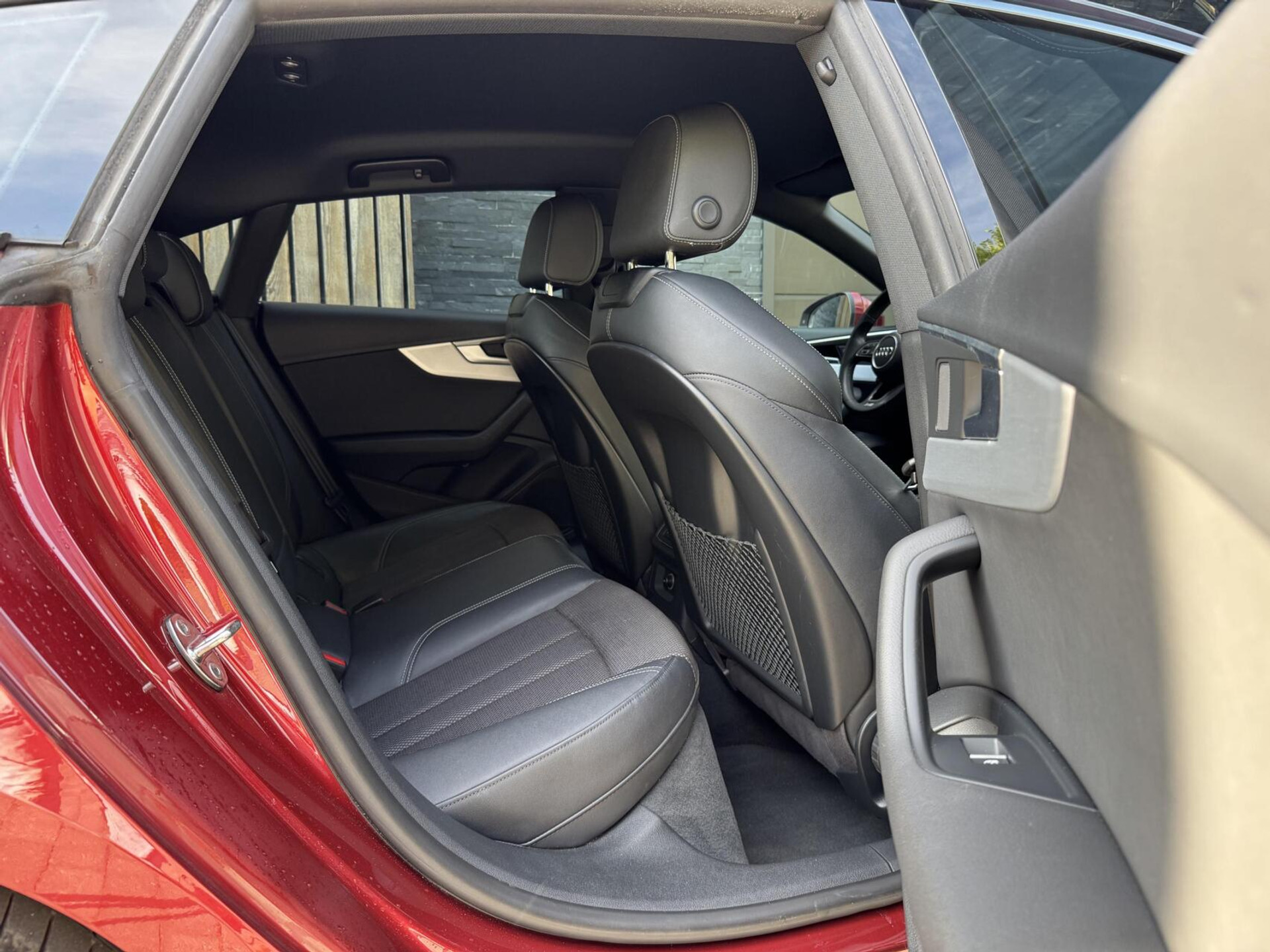 Audi A5 Sportback 1.4 TFSI S-line Automaat | Navigatiesysteem | Climate control | Cruise control | LED verlichting | Sportonderstel | Buitenspiegels elektrisch inklapbaar | 19 inch lichtmetalen velgen | Parkeersensoren voor en achter 45947259-37.jpg | Timcars.nl