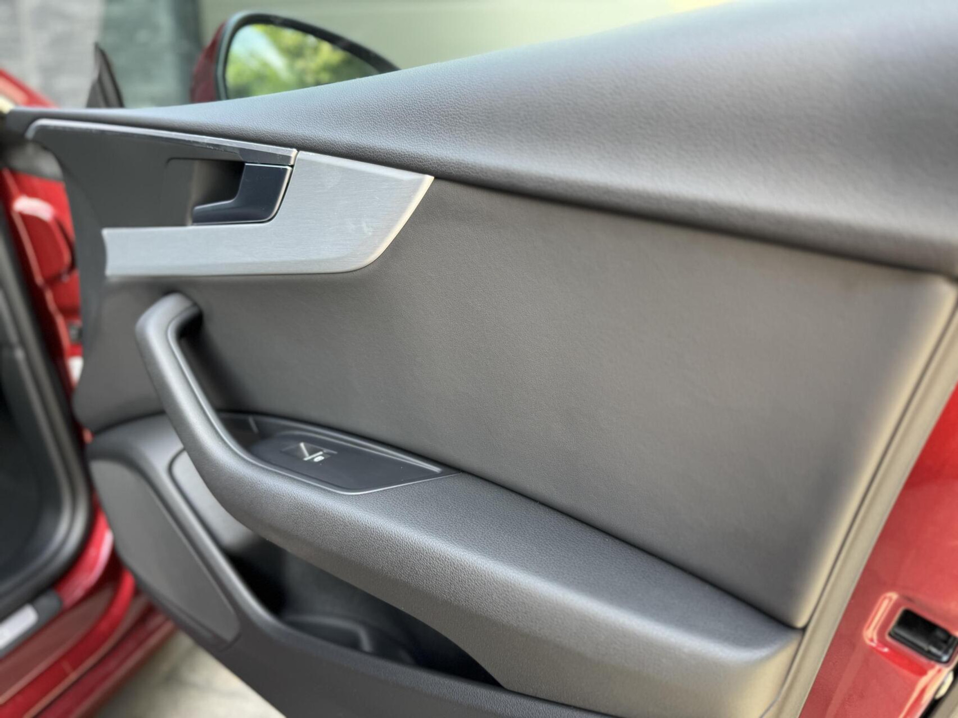 Audi A5 Sportback 1.4 TFSI S-line Automaat | Navigatiesysteem | Climate control | Cruise control | LED verlichting | Sportonderstel | Buitenspiegels elektrisch inklapbaar | 19 inch lichtmetalen velgen | Parkeersensoren voor en achter 45947259-47.jpg | Timcars.nl