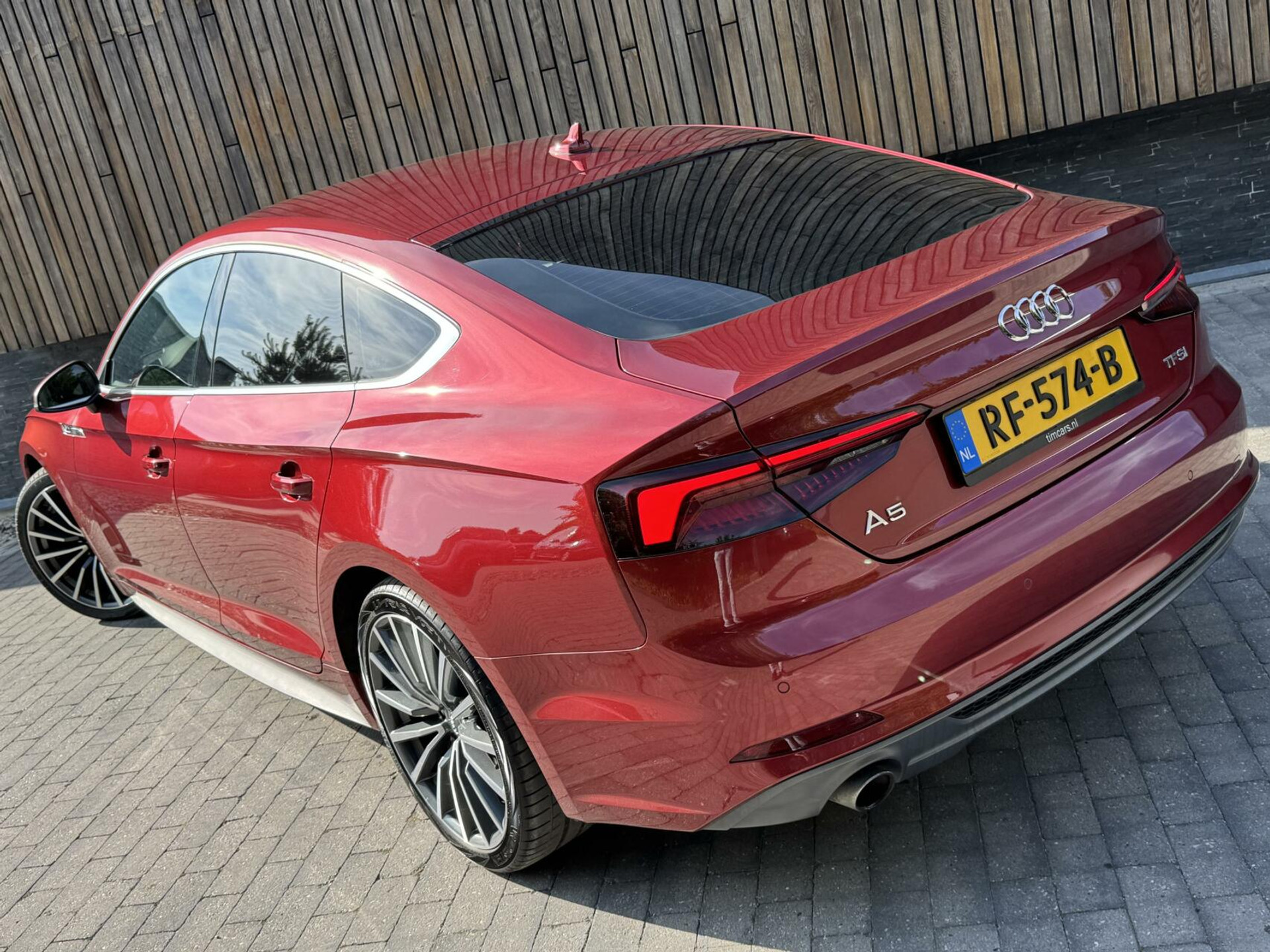 Audi A5 Sportback 1.4 TFSI S-line Automaat | Navigatiesysteem | Climate control | Cruise control | LED verlichting | Sportonderstel | Buitenspiegels elektrisch inklapbaar | 19 inch lichtmetalen velgen | Parkeersensoren voor en achter 45947259-54.jpg | Timcars.nl