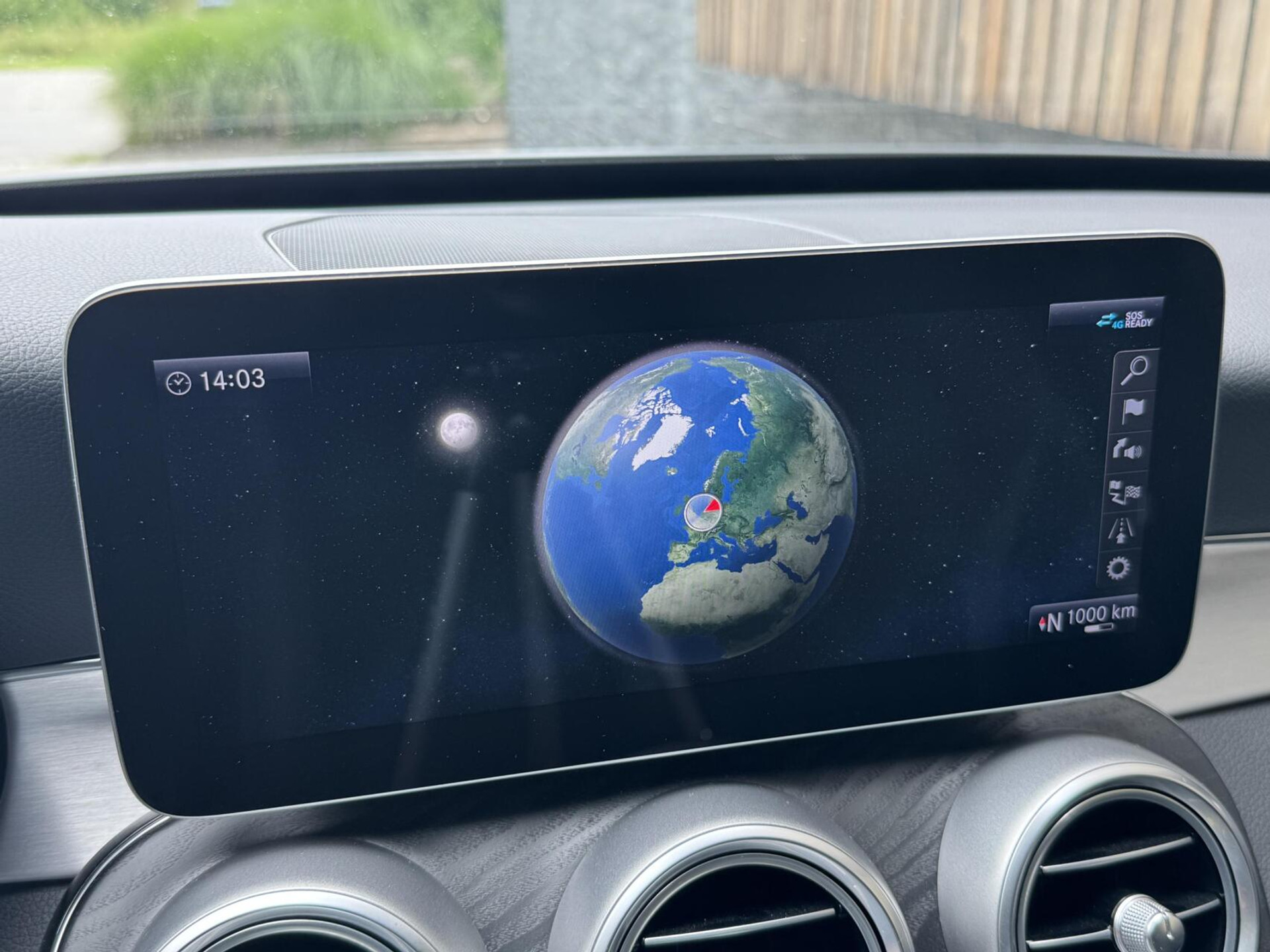 Mercedes-Benz C-Klasse Estate 180 AMG Automaat | Night Pakket | Trekhaak afneembaar | Stoelverwarming | Achteruitrijcamera | LED verlichting | Apple CarPlay | Metallic Lak | Virtual cockpit | Parkeersensoren voor en achter 46633385-13.jpg | Timcars.nl