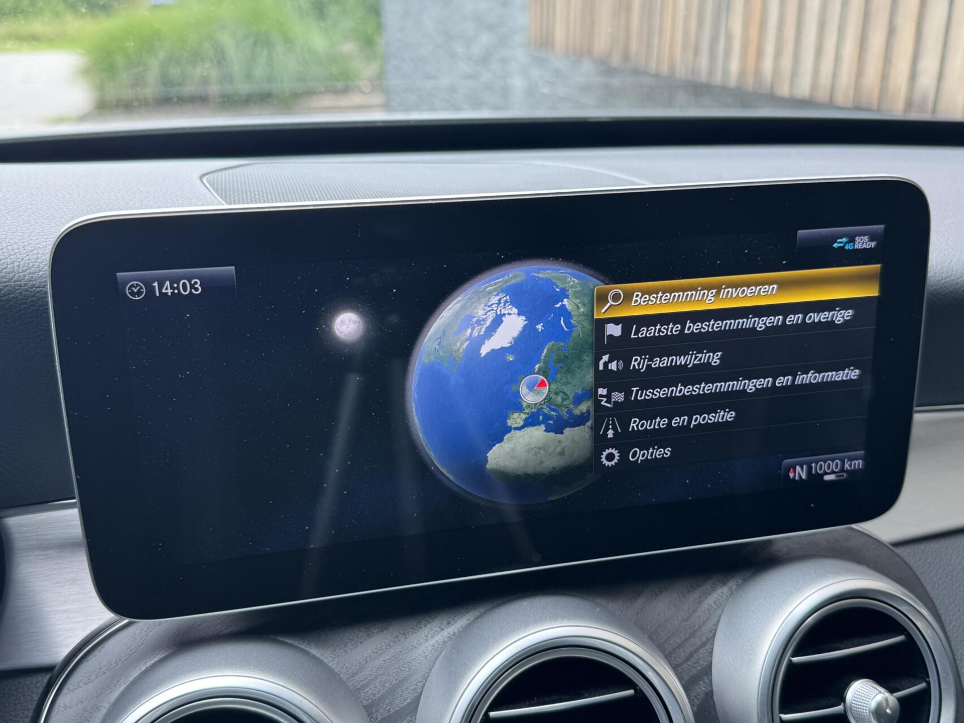 Mercedes-Benz C-Klasse Estate 180 AMG Automaat | Night Pakket | Trekhaak afneembaar | Stoelverwarming | Achteruitrijcamera | LED verlichting | Apple CarPlay | Metallic Lak | Virtual cockpit | Parkeersensoren voor en achter 46633385-14.jpg | Timcars.nl