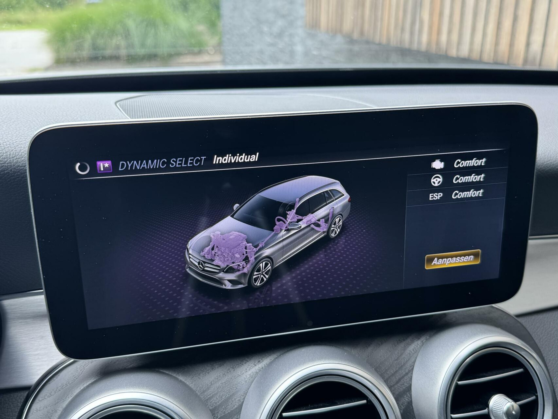 Mercedes-Benz C-Klasse Estate 180 AMG Automaat | Night Pakket | Trekhaak afneembaar | Stoelverwarming | Achteruitrijcamera | LED verlichting | Apple CarPlay | Metallic Lak | Virtual cockpit | Parkeersensoren voor en achter 46633385-31.jpg | Timcars.nl