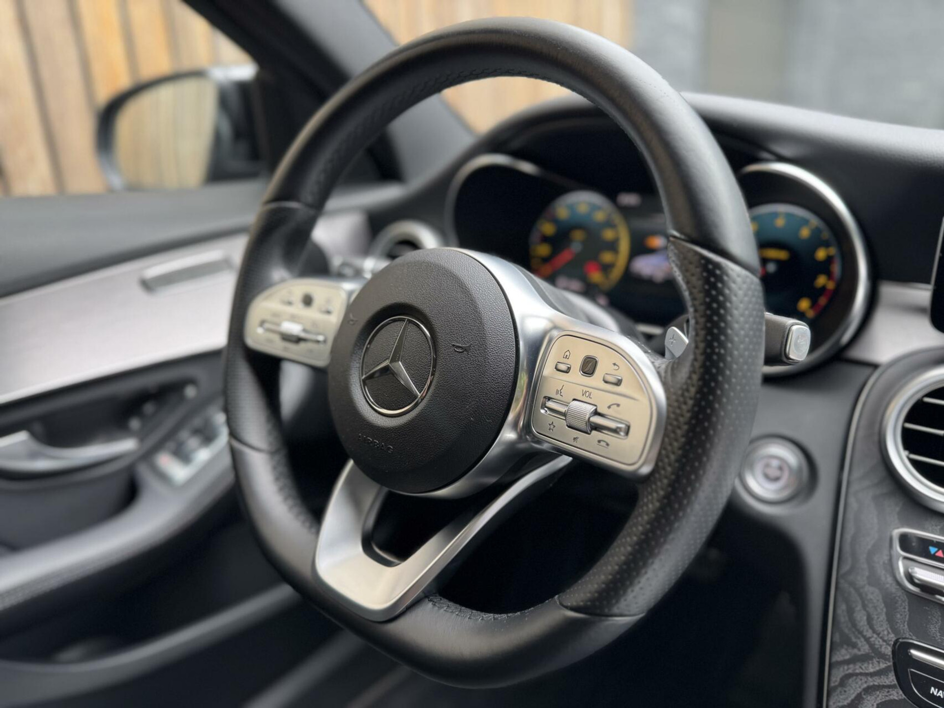 Mercedes-Benz C-Klasse Estate 180 AMG Automaat | Night Pakket | Trekhaak afneembaar | Stoelverwarming | Achteruitrijcamera | LED verlichting | Apple CarPlay | Metallic Lak | Virtual cockpit | Parkeersensoren voor en achter 46633385-59.jpg | Timcars.nl