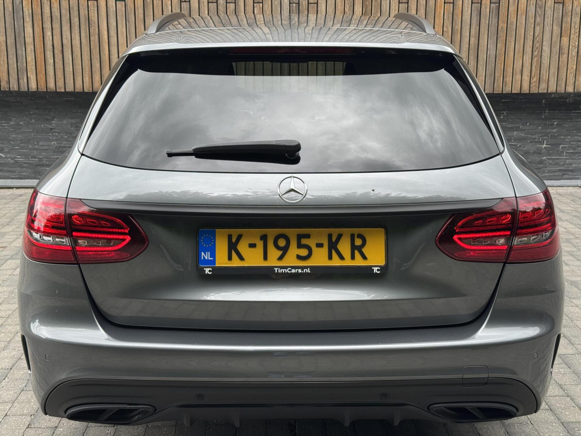 Mercedes-Benz C-Klasse Estate 180 AMG Automaat | Night Pakket | Trekhaak afneembaar | Stoelverwarming | Achteruitrijcamera | LED verlichting | Apple CarPlay | Metallic Lak | Virtual cockpit | Parkeersensoren voor en achter 46633385-63.jpg | Timcars.nl